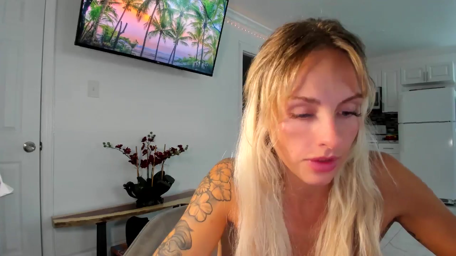 Gallery image thumbnail from Tati_Rae's myfreecams stream on, 08/09/2024, 23:36 image 19 of 20