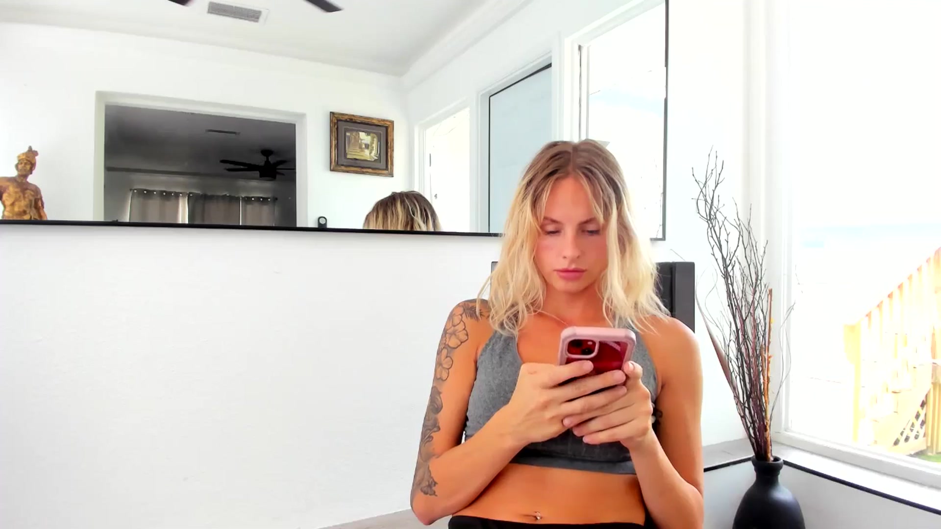 Gallery image thumbnail from Tati_Rae's myfreecams stream on, 08/21/2024, 18:32 image 12 of 20