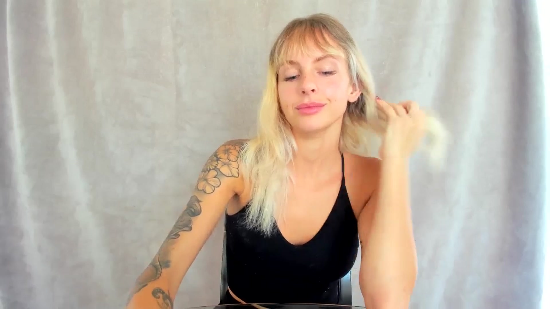 Gallery image thumbnail from Tati_Rae's myfreecams stream on, 08/23/2024, 15:16 image 12 of 20
