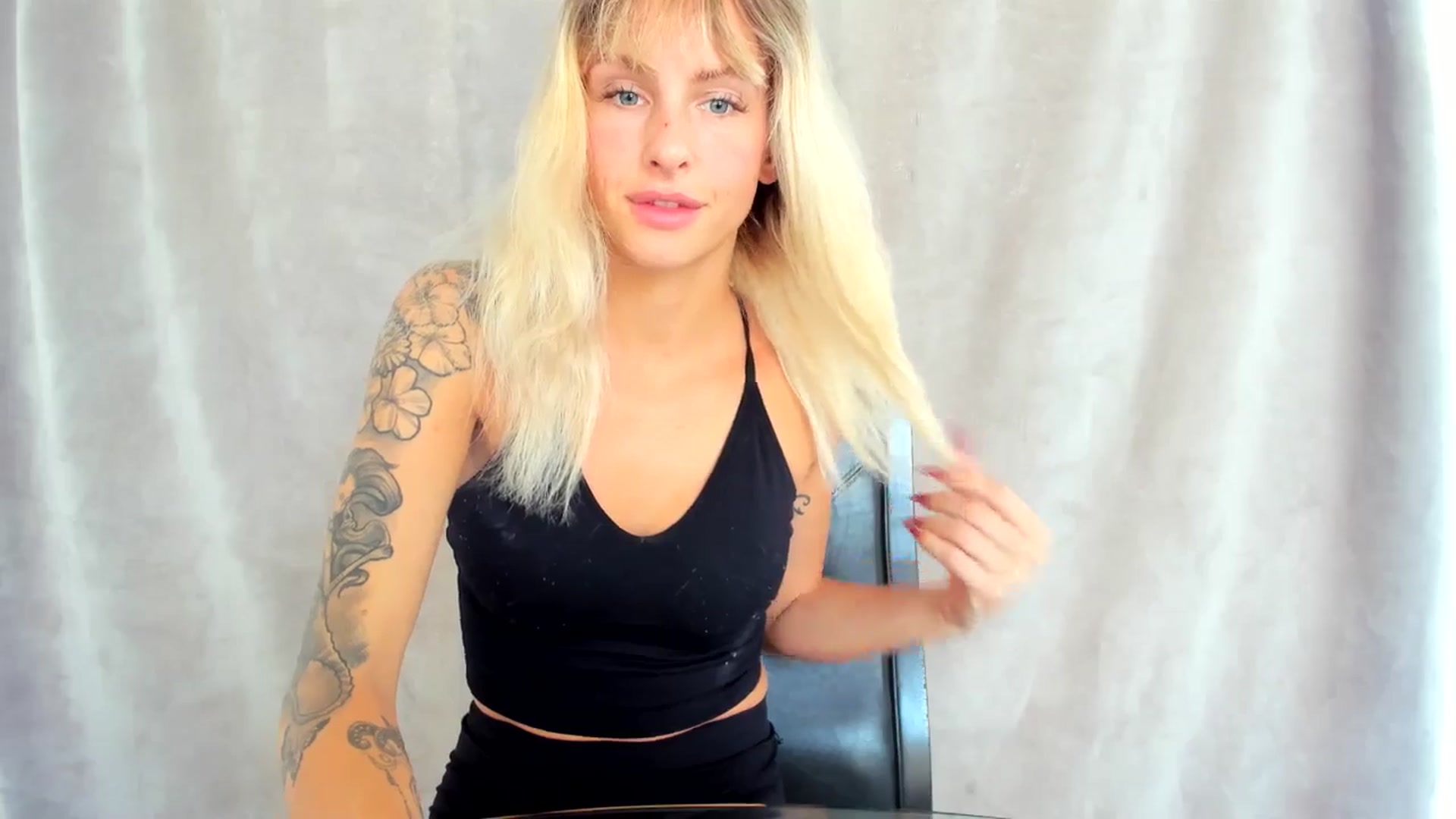 Gallery image thumbnail from Tati_Rae's myfreecams stream on, 08/23/2024, 15:16 image 6 of 20