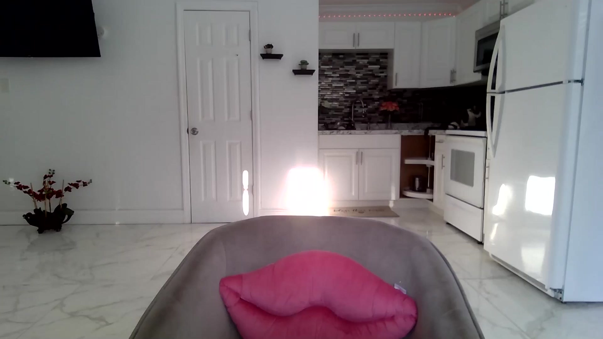 Gallery image thumbnail from Tati_Rae's myfreecams stream on, 09/03/2024, 12:39 image 12 of 20