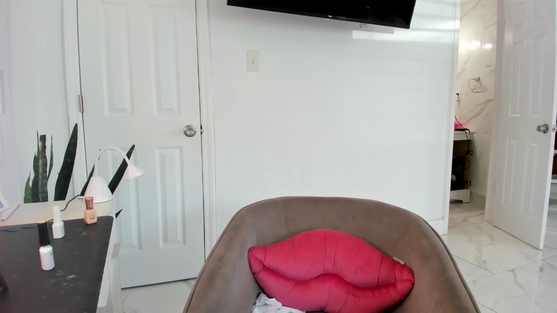 Gallery image thumbnail from Tati_Rae's myfreecams stream on, 09/06/2024, 14:56 image 20 of 20
