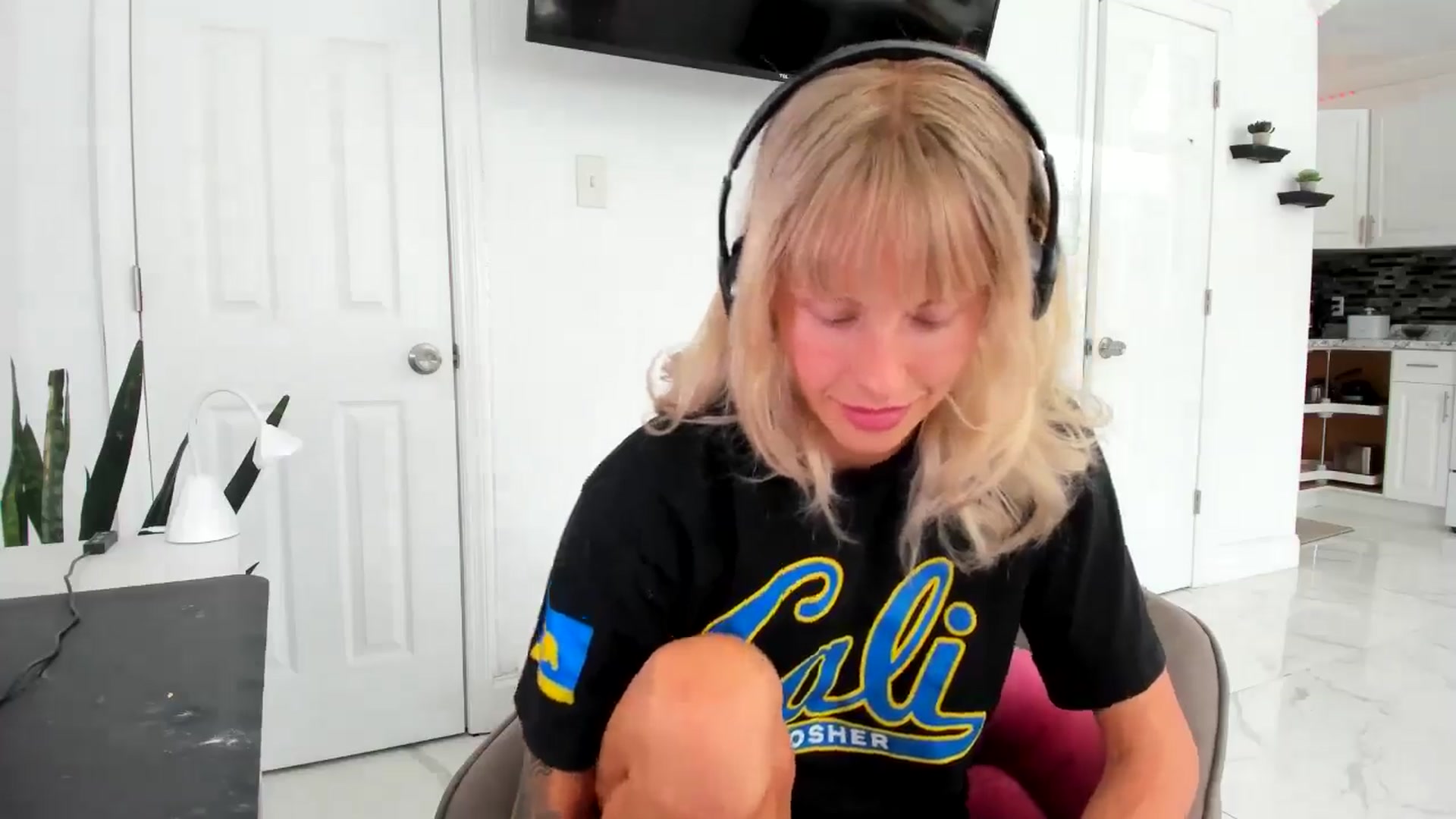 Gallery image thumbnail from Tati_Rae's myfreecams stream on, 09/07/2024, 13:53 image 12 of 20