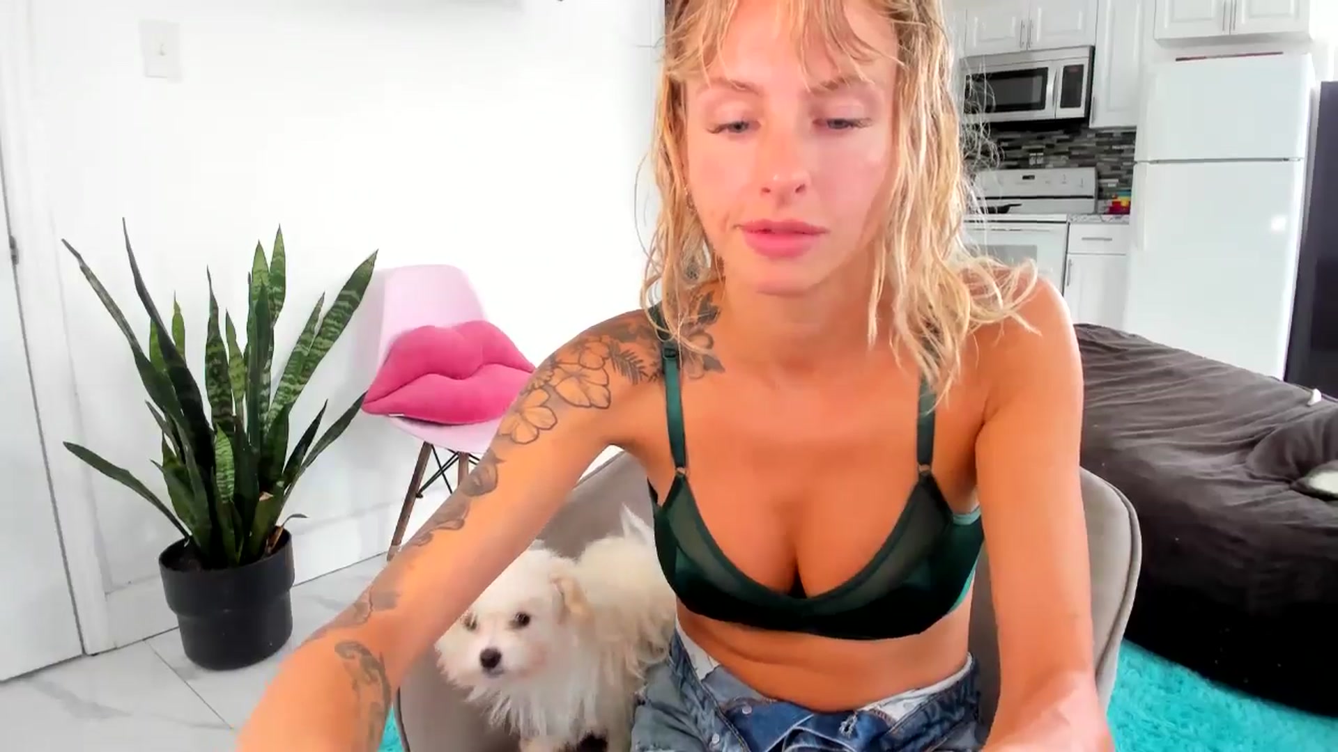Gallery image thumbnail from Tati_Rae's myfreecams stream on, 09/10/2024, 15:47 image 14 of 20
