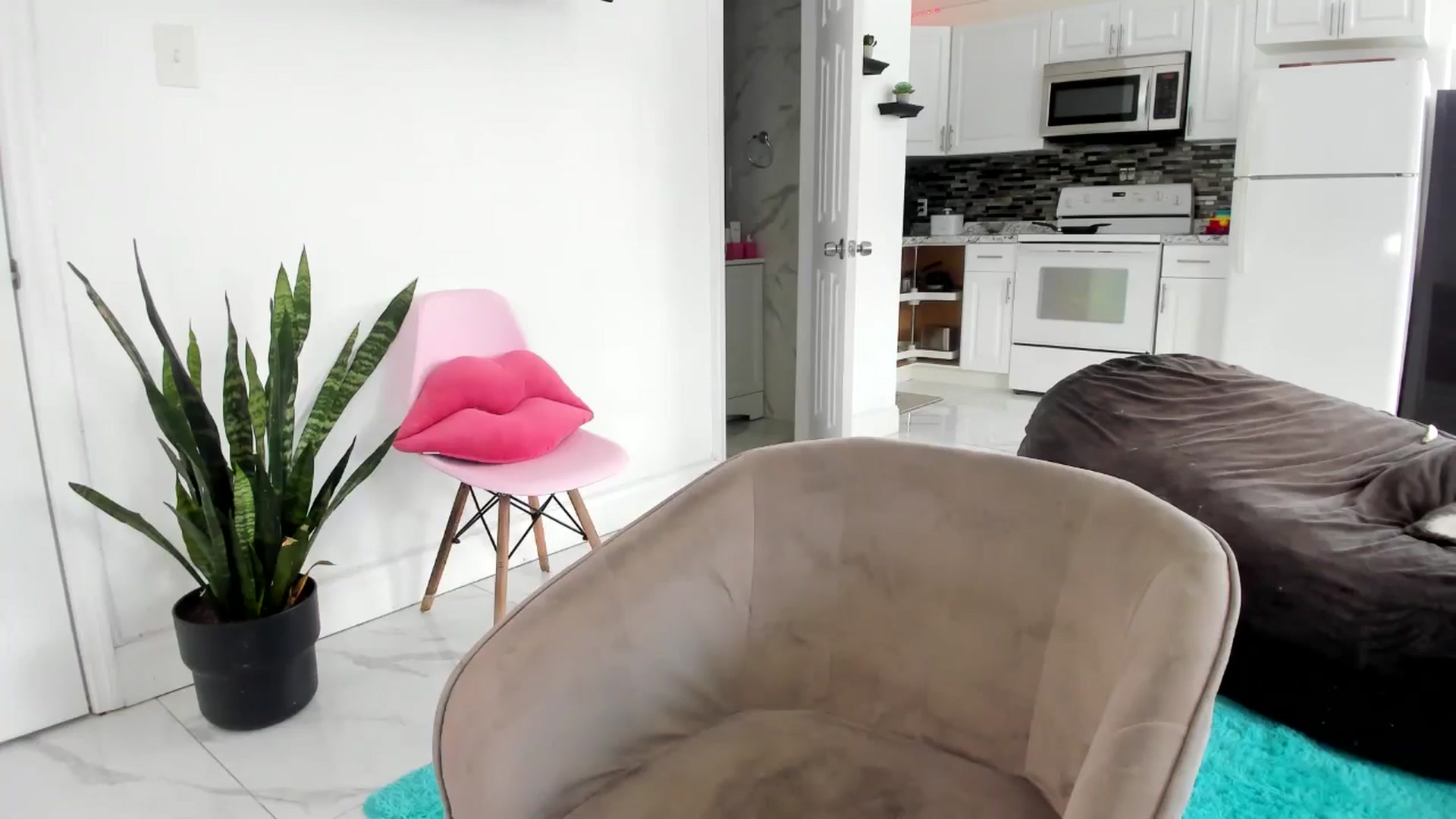 Gallery image thumbnail from Tati_Rae's myfreecams stream on, 09/10/2024, 15:47 image 18 of 20