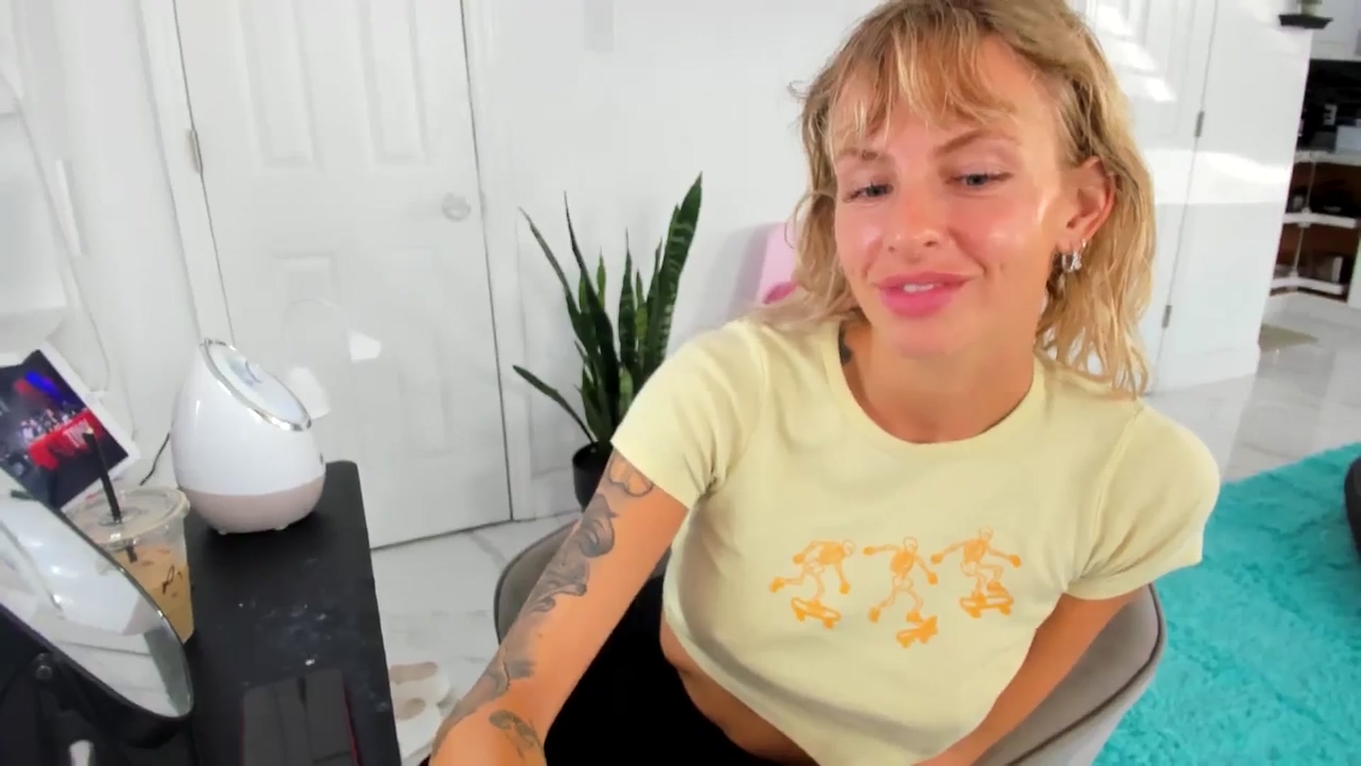 Gallery image thumbnail from Tati_Rae's myfreecams stream on, 09/11/2024, 15:45 image 7 of 20