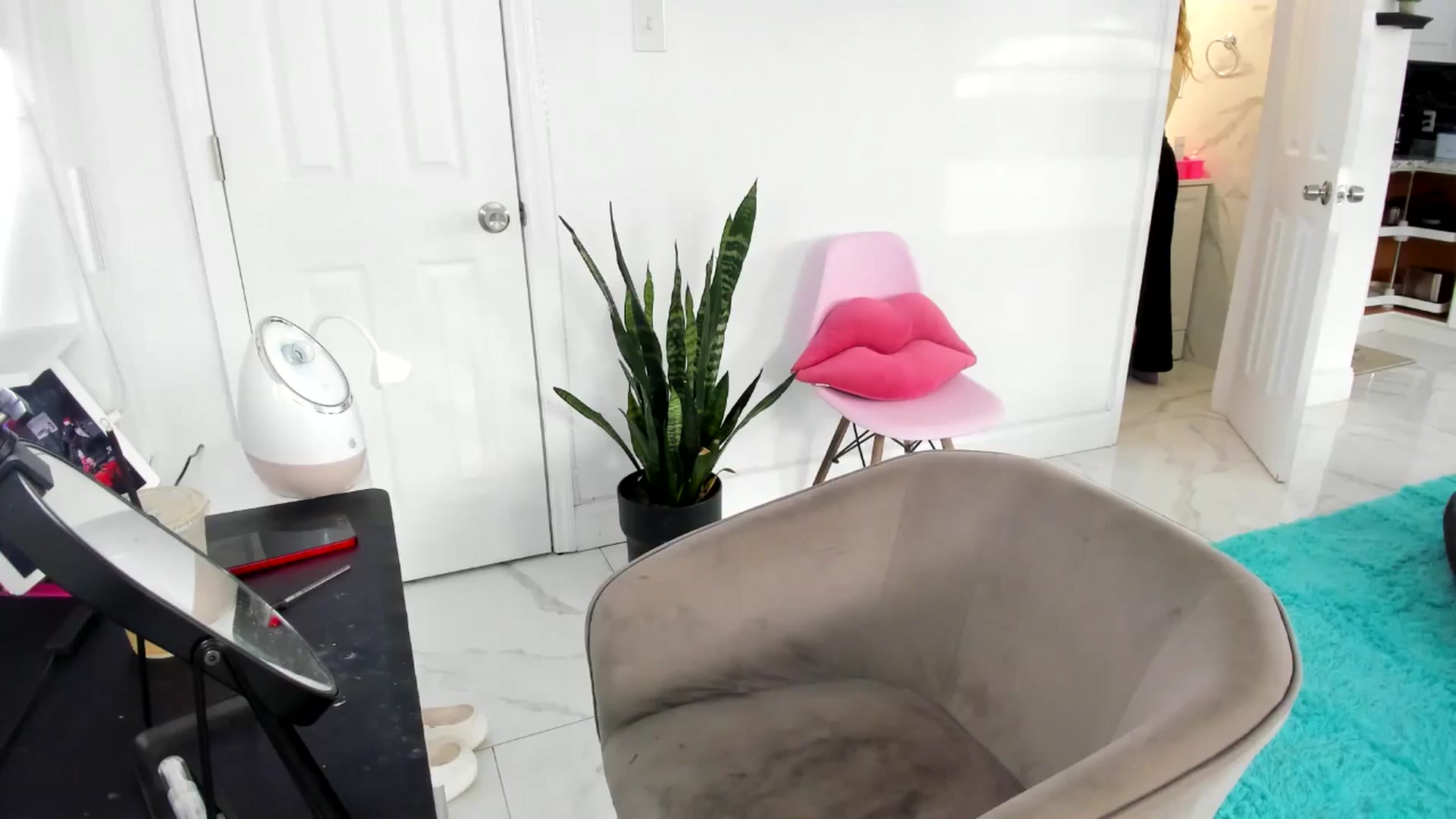 Gallery image thumbnail from Tati_Rae's myfreecams stream on, 09/11/2024, 15:45 image 1 of 20