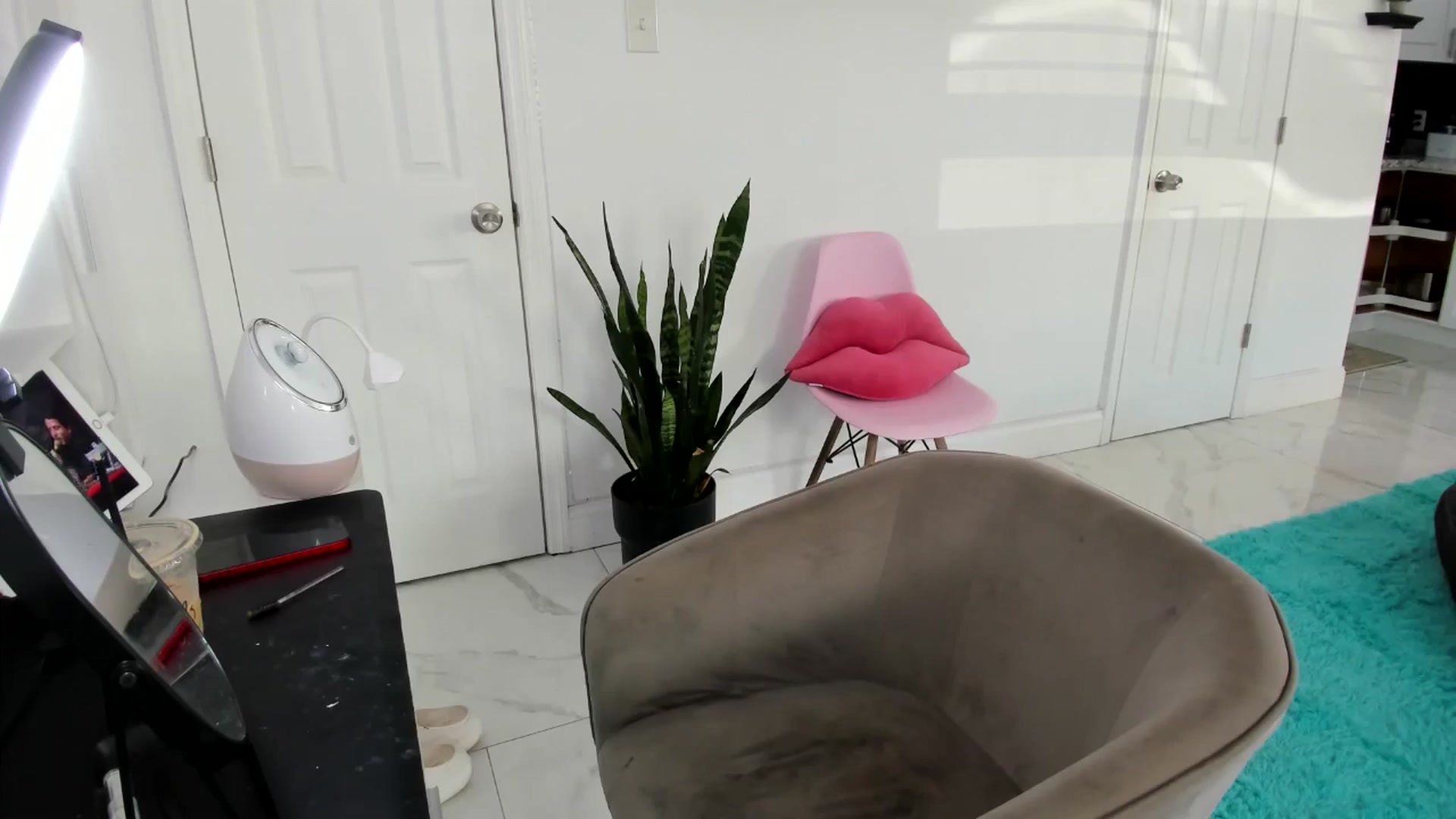 Gallery image thumbnail from Tati_Rae's myfreecams stream on, 09/11/2024, 15:45 image 4 of 20