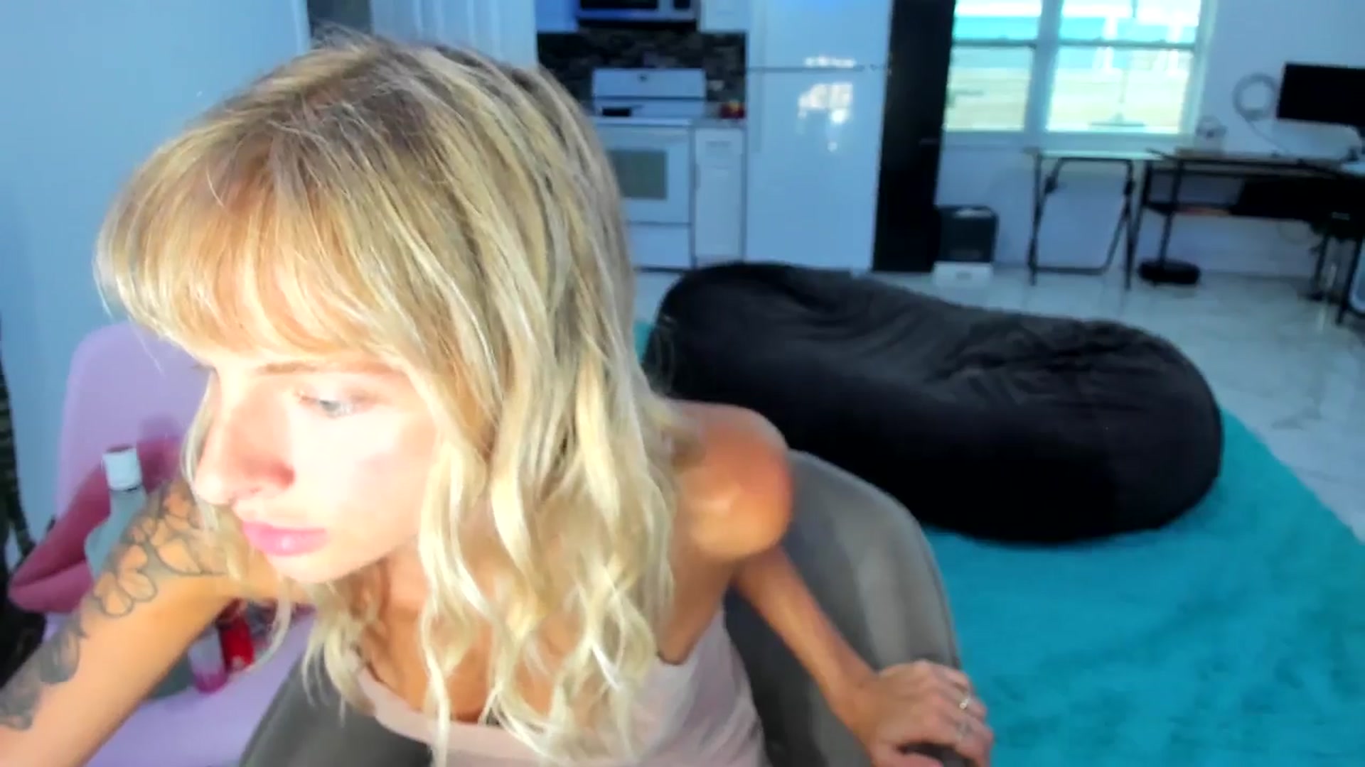 Gallery image thumbnail from Tati_Rae's myfreecams stream on, 09/15/2024, 24:30 image 3 of 20