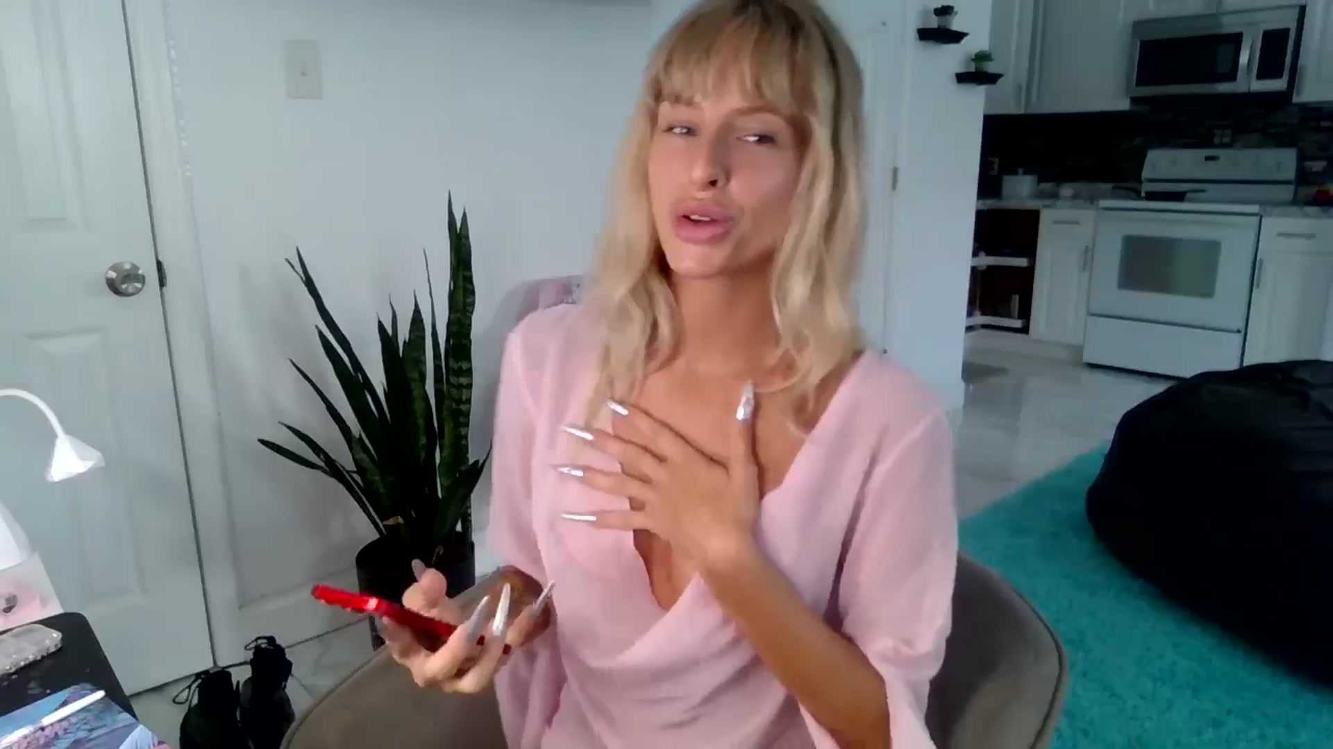 Gallery image thumbnail from Tati_Rae's myfreecams stream on, 10/03/2024, 16:23 image 17 of 20