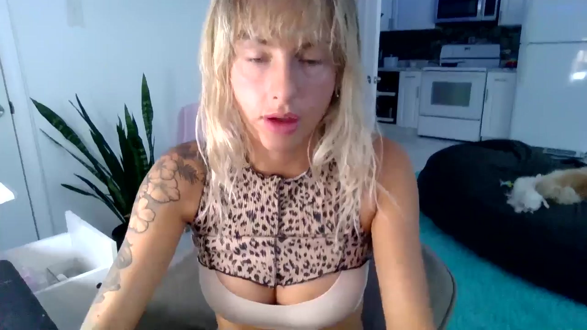 Gallery image thumbnail from Tati_Rae's myfreecams stream on, 10/11/2024, 18:30 image 16 of 20