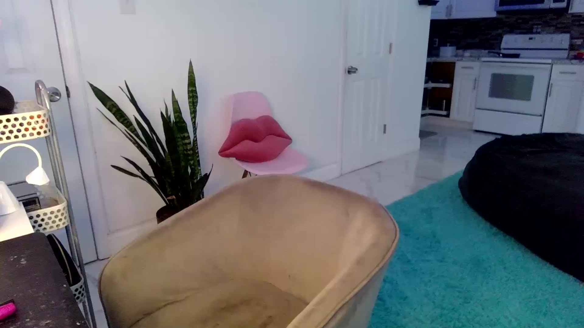 Gallery image thumbnail from Tati_Rae's myfreecams stream on, 10/14/2024, 17:16 image 7 of 20