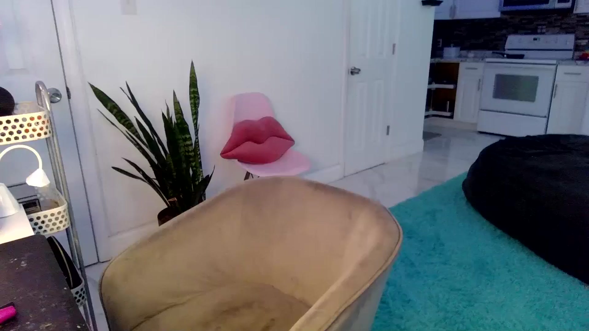 Gallery image thumbnail from Tati_Rae's myfreecams stream on, 10/14/2024, 17:16 image 10 of 20