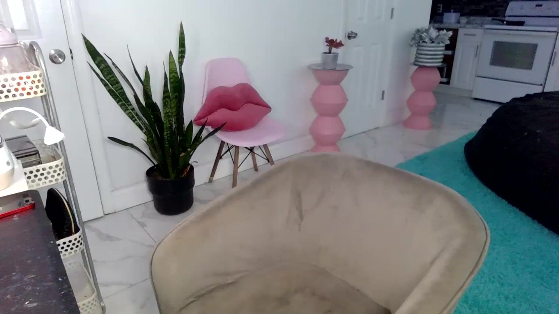 Gallery image thumbnail from Tati_Rae's myfreecams stream on, 10/16/2024, 17:28 image 13 of 20