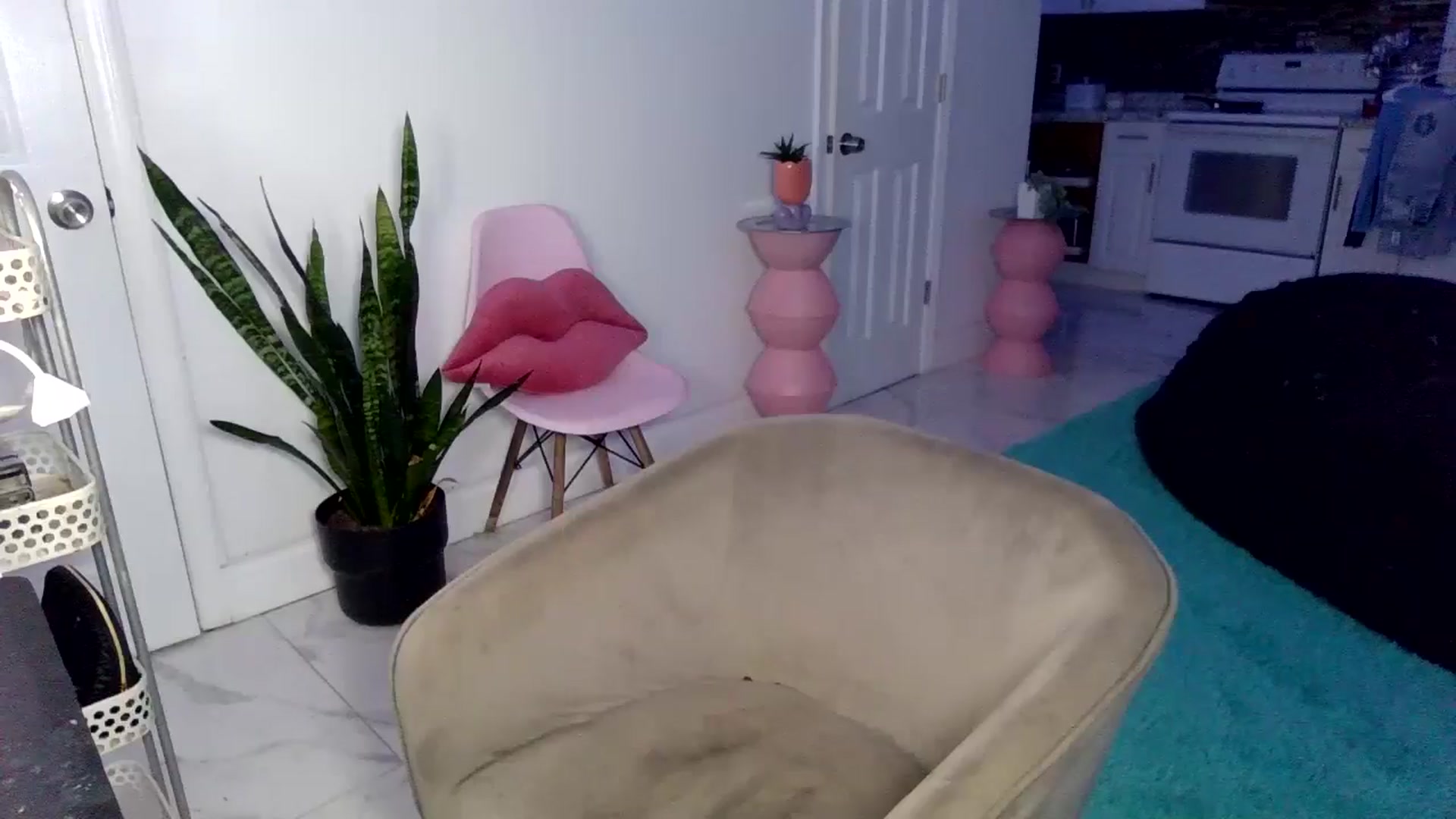 Gallery image thumbnail from Tati_Rae's myfreecams stream on, 10/17/2024, 02:02 image 5 of 20