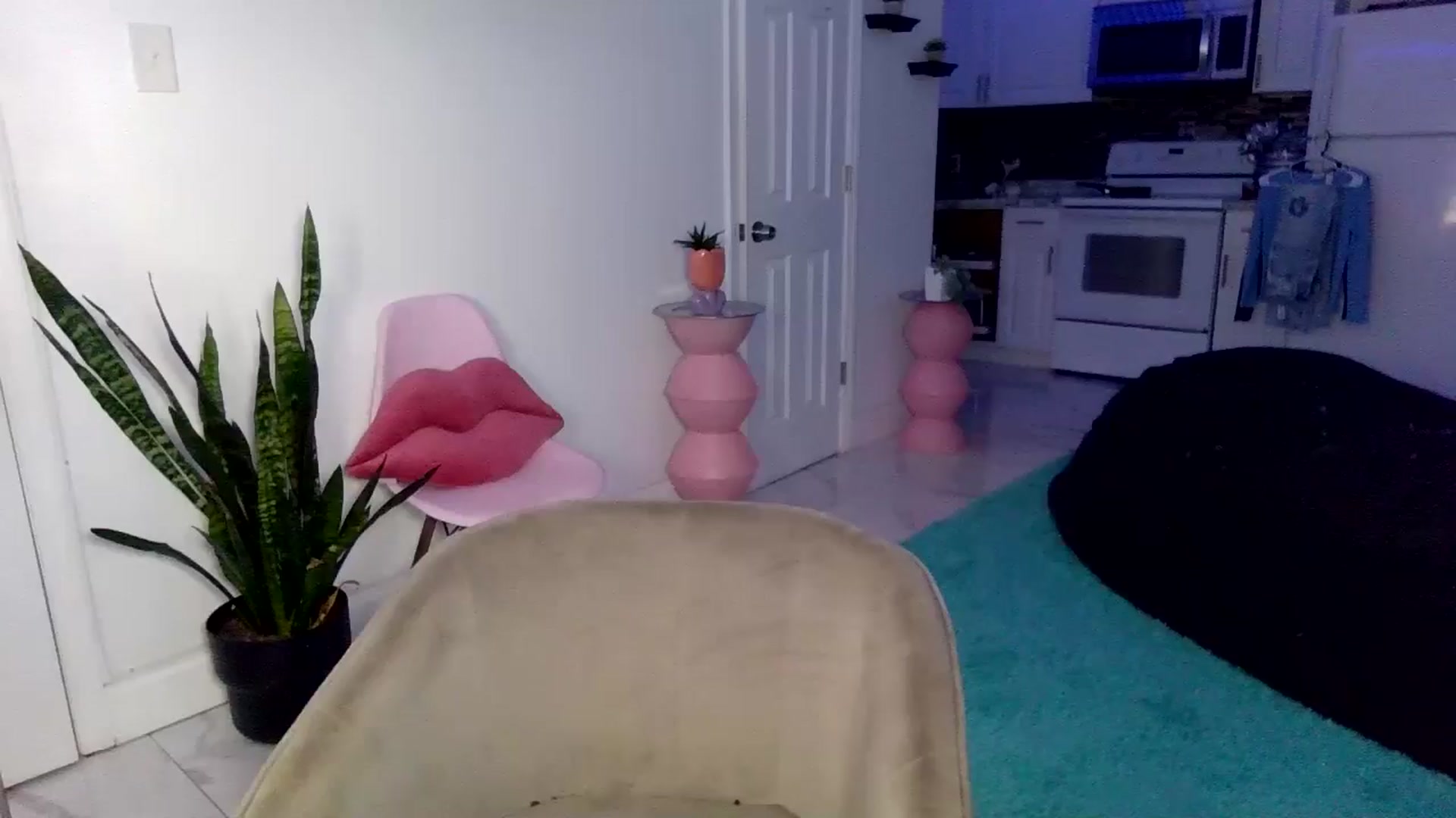 Gallery image thumbnail from Tati_Rae's myfreecams stream on, 10/17/2024, 02:02 image 18 of 20