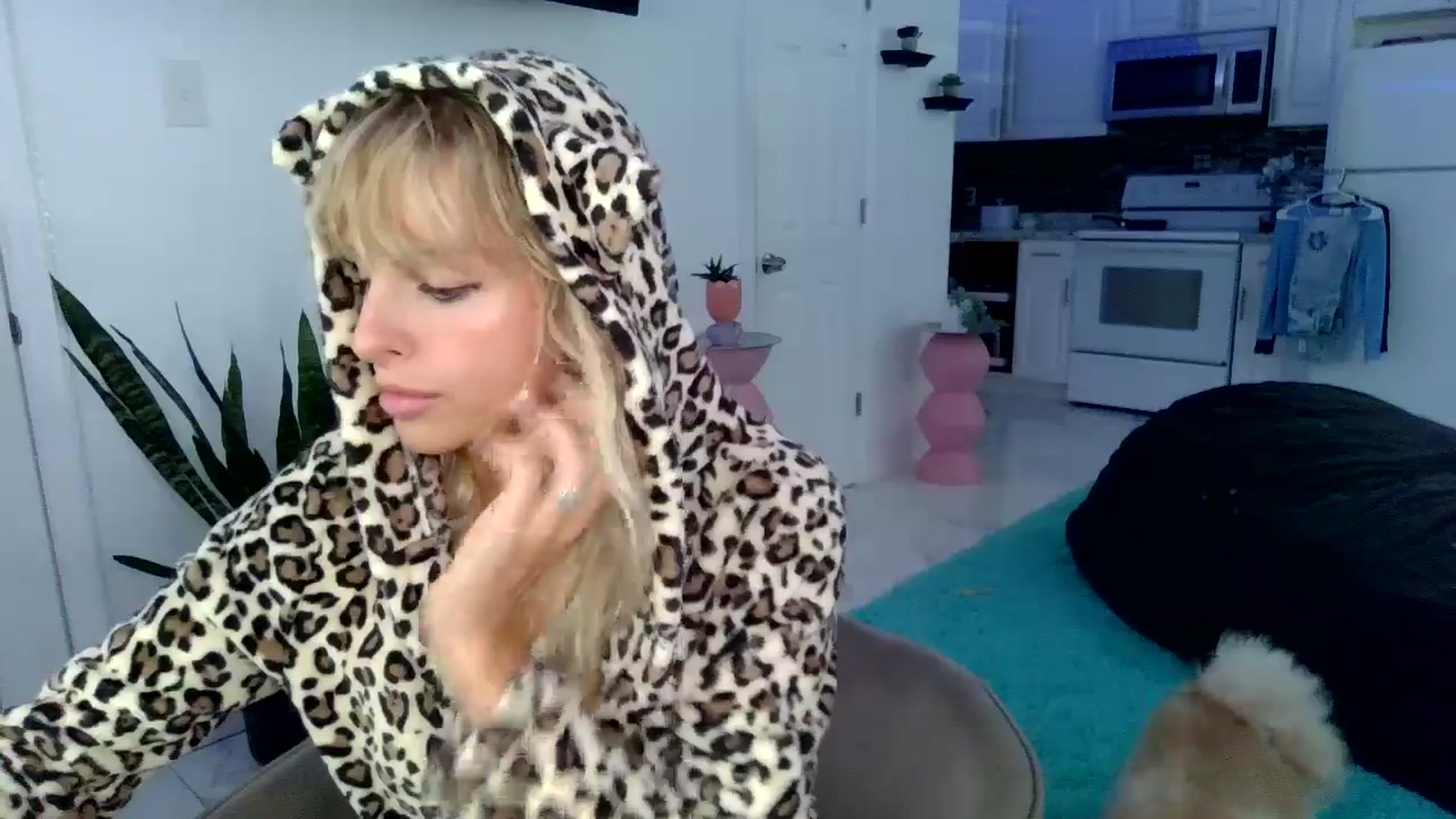 Gallery image thumbnail from Tati_Rae's myfreecams stream on, 10/17/2024, 17:25 image 3 of 20