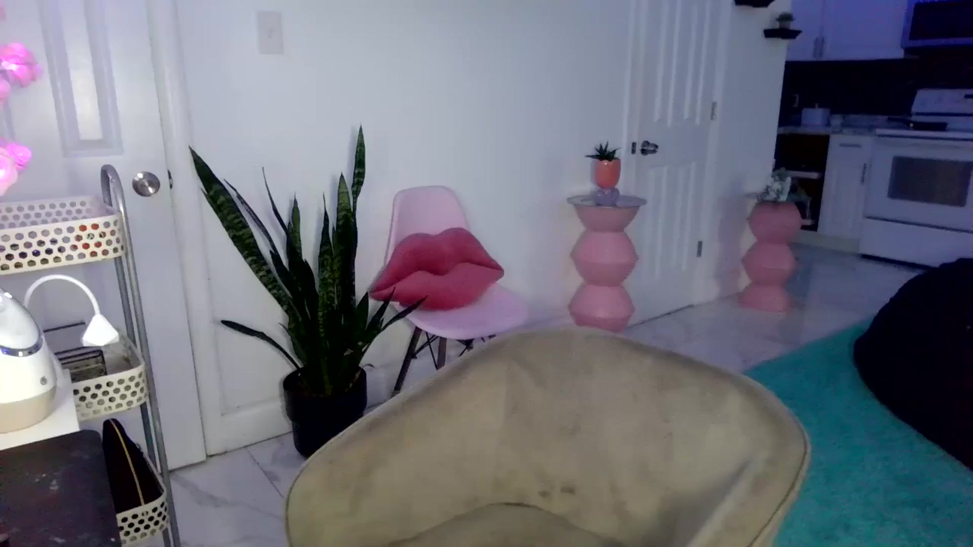 Gallery image thumbnail from Tati_Rae's myfreecams stream on, 10/19/2024, 12:06 image 6 of 20