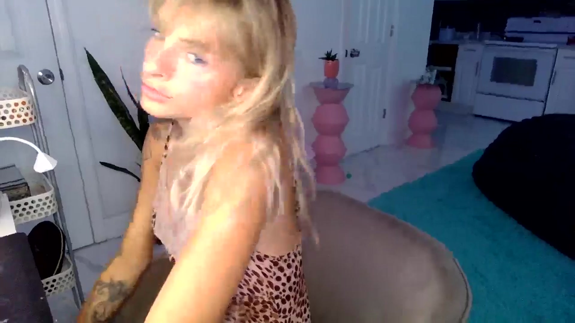 Gallery image thumbnail from Tati_Rae's myfreecams stream on, 10/22/2024, 16:40 image 3 of 20