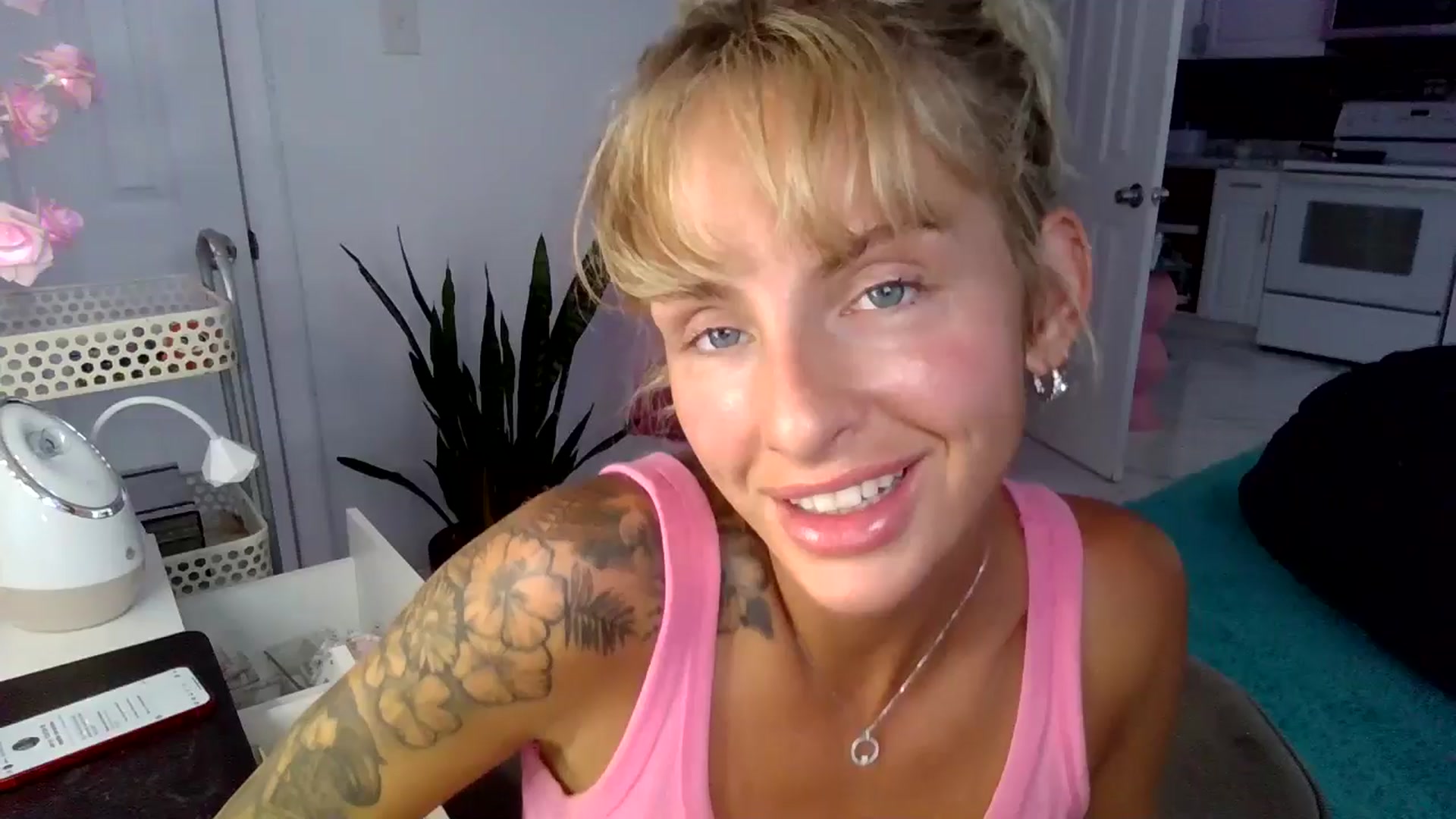 Gallery image thumbnail from Tati_Rae's myfreecams stream on, 10/26/2024, 15:50 image 9 of 20