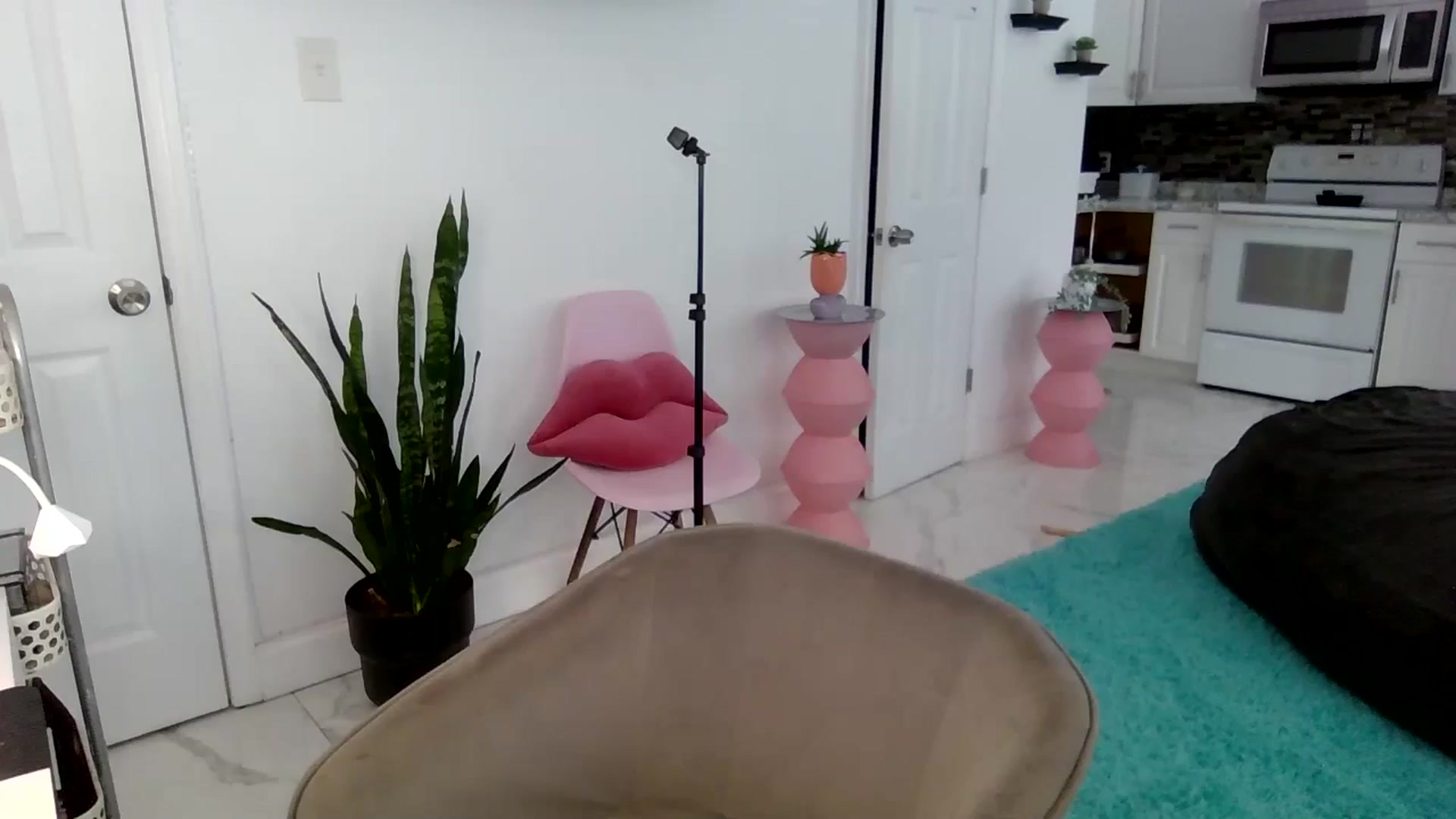 Gallery image thumbnail from Tati_Rae's myfreecams stream on, 11/13/2024, 17:22 image 20 of 20