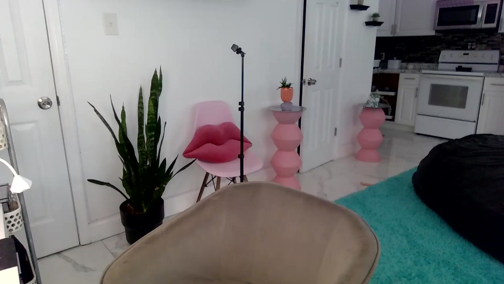 Gallery image thumbnail from Tati_Rae's myfreecams stream on, 11/13/2024, 17:22 image 12 of 20