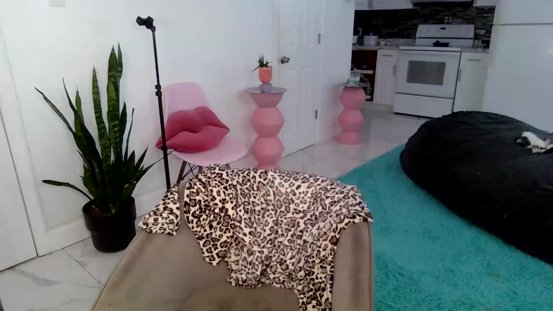 Gallery image thumbnail from Tati_Rae's myfreecams stream on, 11/16/2024, 18:22 image 18 of 20