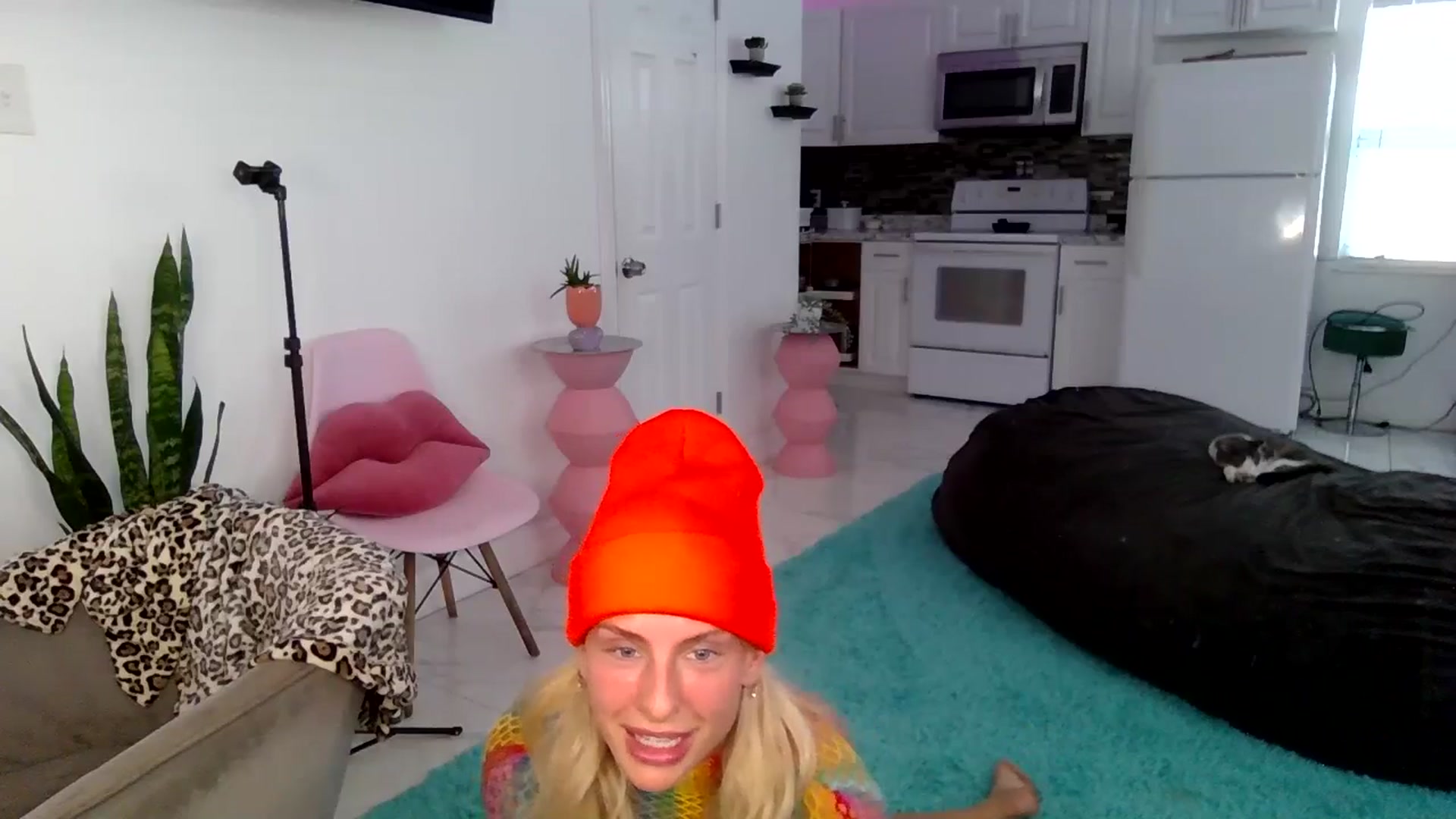 Gallery image thumbnail from Tati_Rae's myfreecams stream on, 11/16/2024, 18:22 image 8 of 20