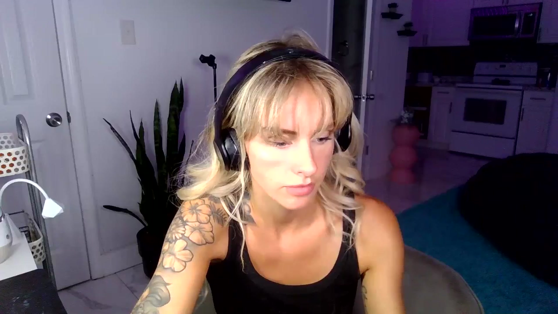 Gallery image thumbnail from Tati_Rae's myfreecams stream on, 11/18/2024, 01:30 image 12 of 20