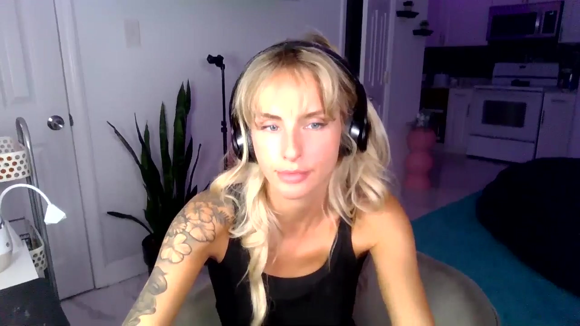 Gallery image thumbnail from Tati_Rae's myfreecams stream on, 11/18/2024, 01:30 image 2 of 20