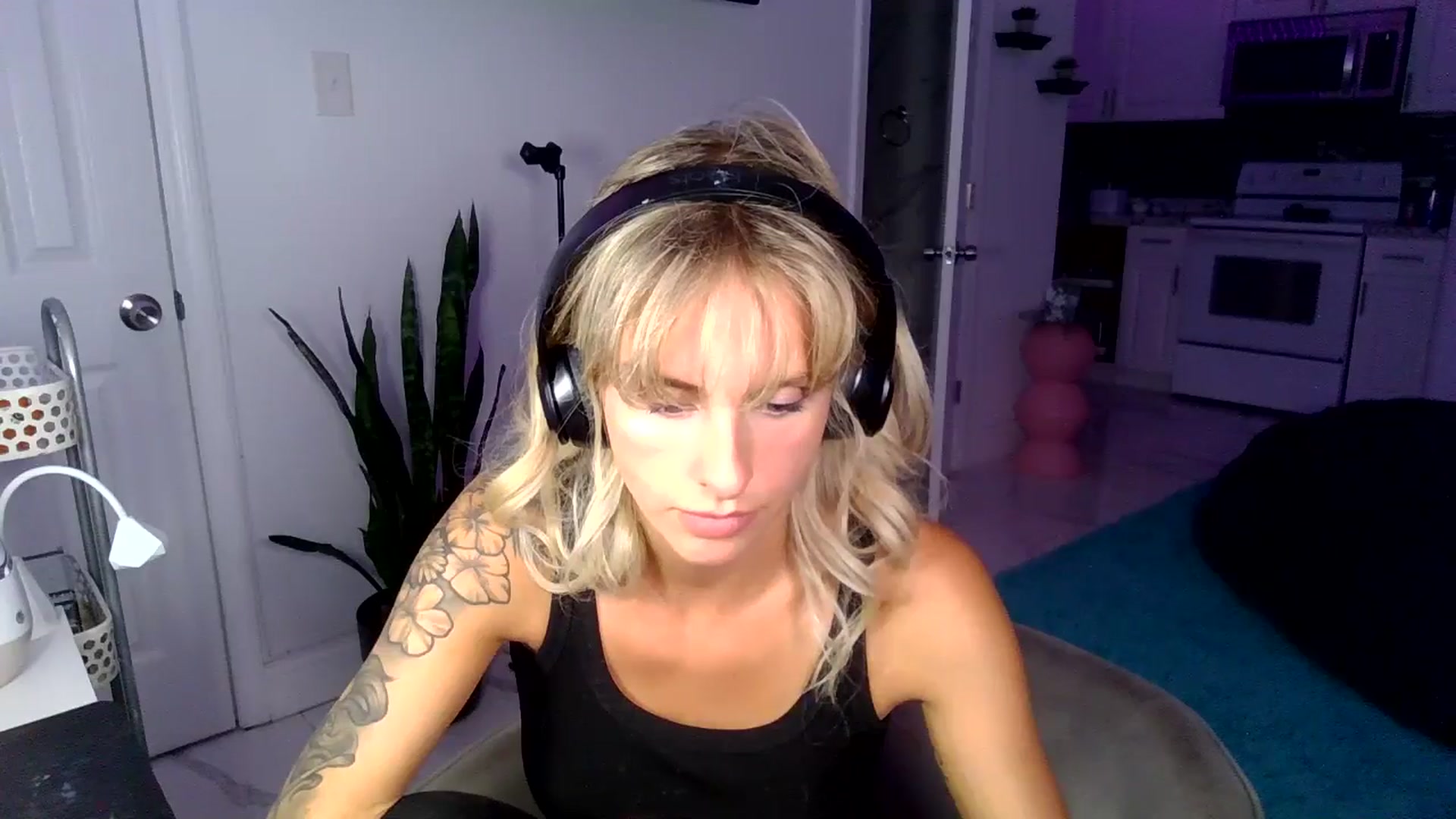 Gallery image thumbnail from Tati_Rae's myfreecams stream on, 11/18/2024, 01:30 image 9 of 20