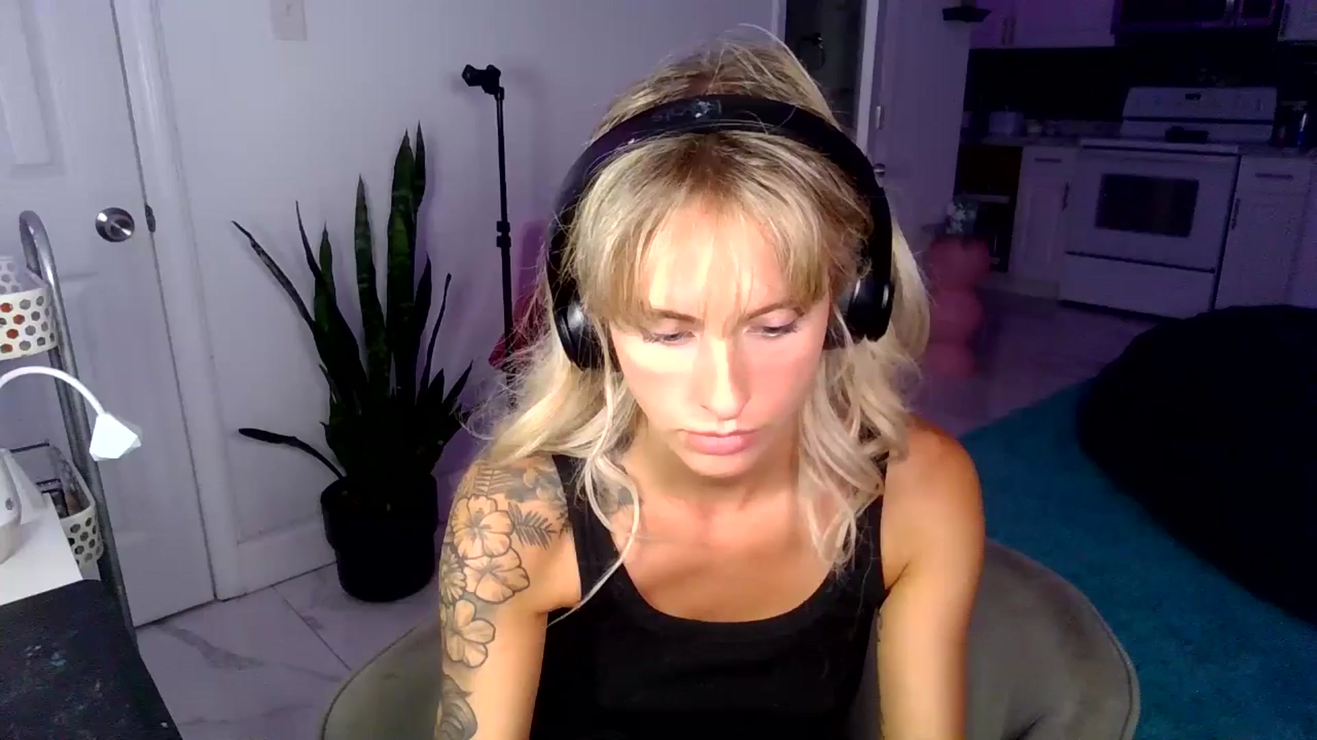 Gallery image thumbnail from Tati_Rae's myfreecams stream on, 11/18/2024, 01:30 image 18 of 20