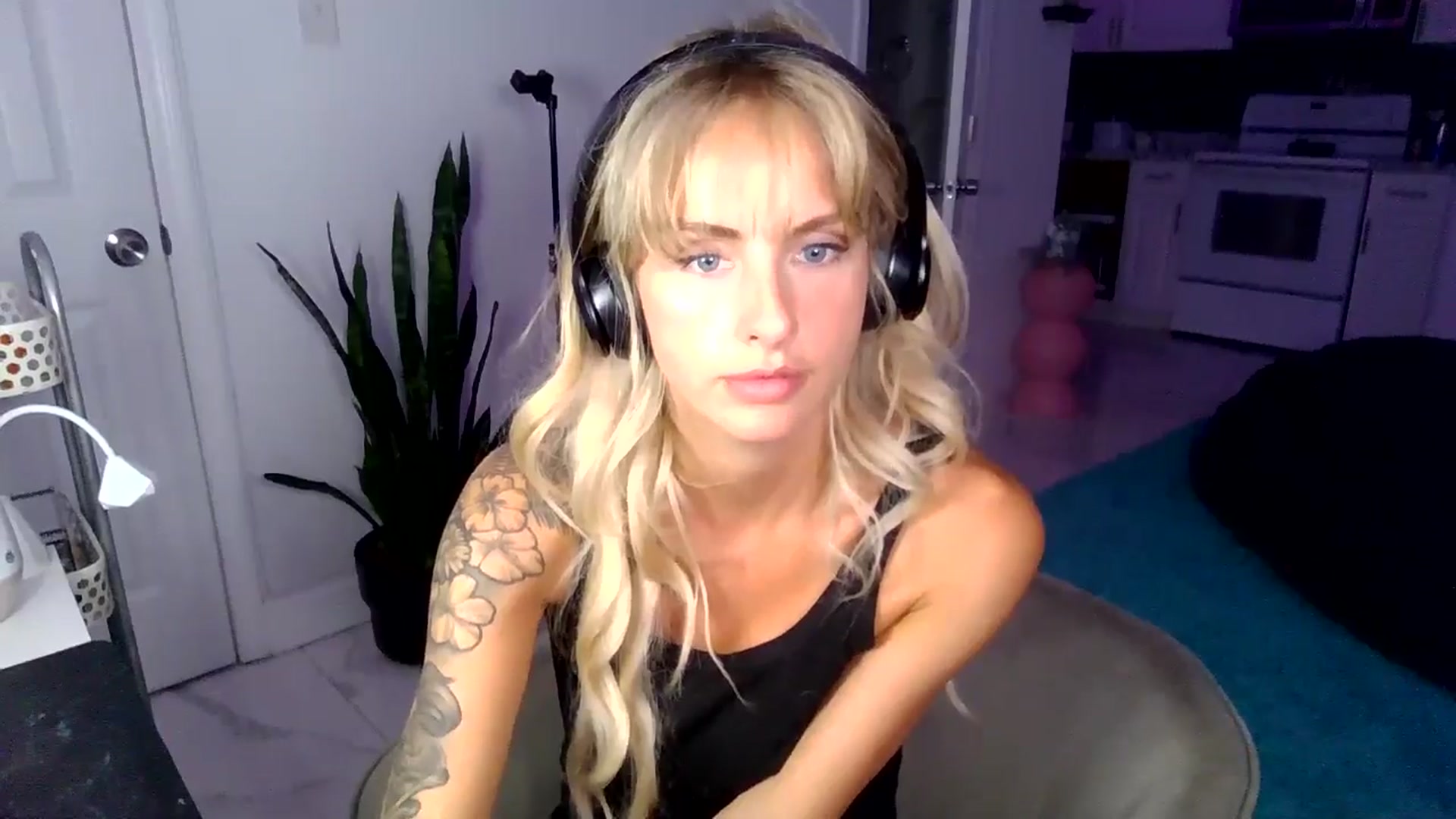 Gallery image thumbnail from Tati_Rae's myfreecams stream on, 11/18/2024, 01:30 image 19 of 20