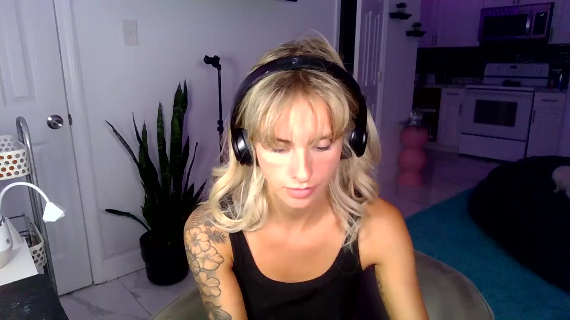 Gallery image thumbnail from Tati_Rae's myfreecams stream on, 11/18/2024, 01:30 image 7 of 20