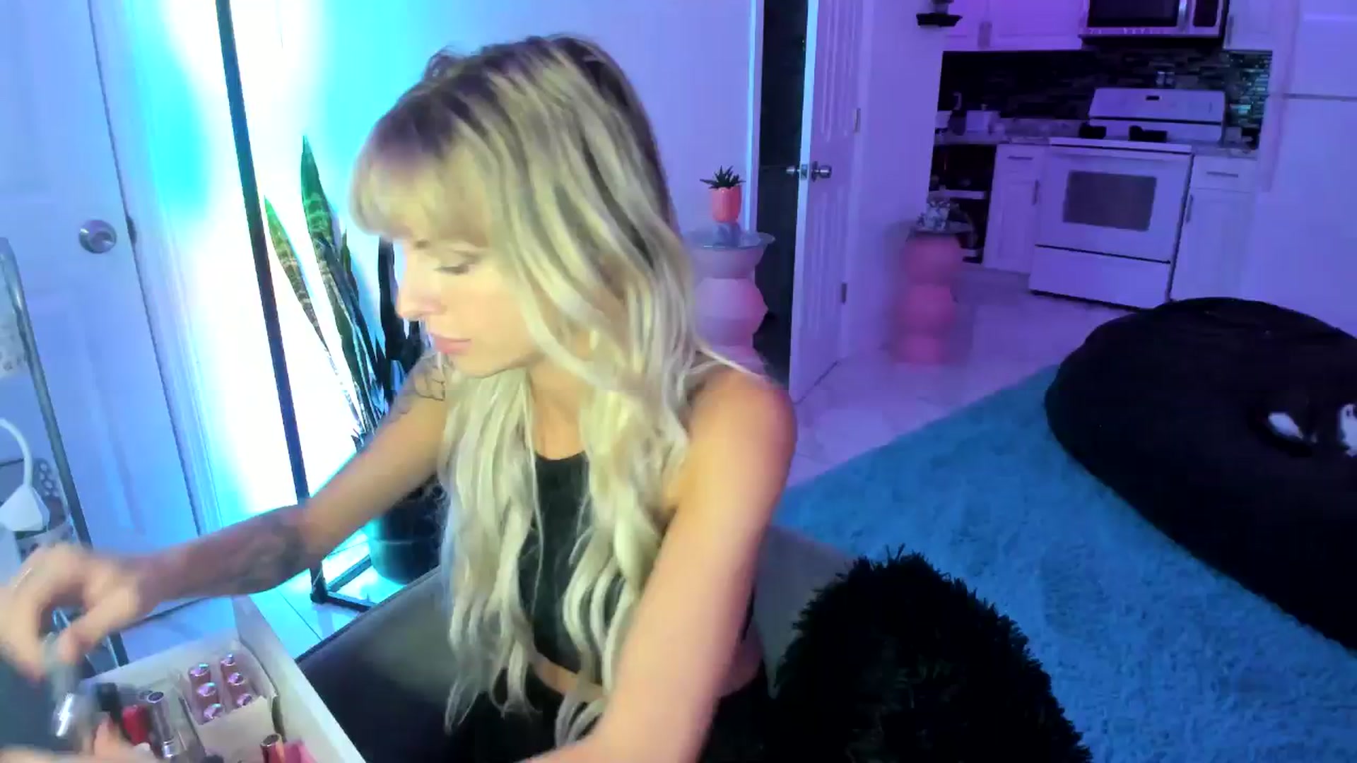 Gallery image thumbnail from Tati_Rae's myfreecams stream on, 11/22/2024, 10:30 image 1 of 20