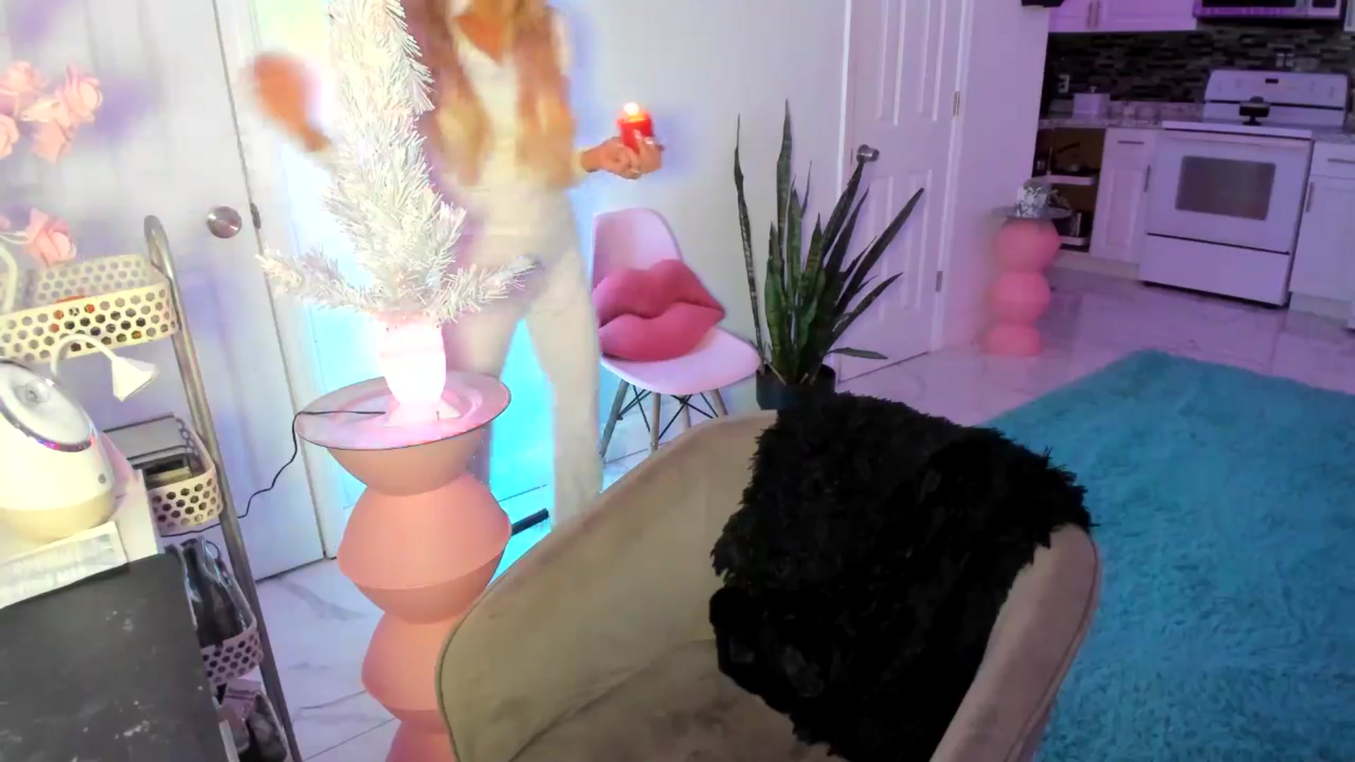 Gallery image thumbnail from Tati_Rae's myfreecams stream on, 12/24/2024, 02:56 image 4 of 20