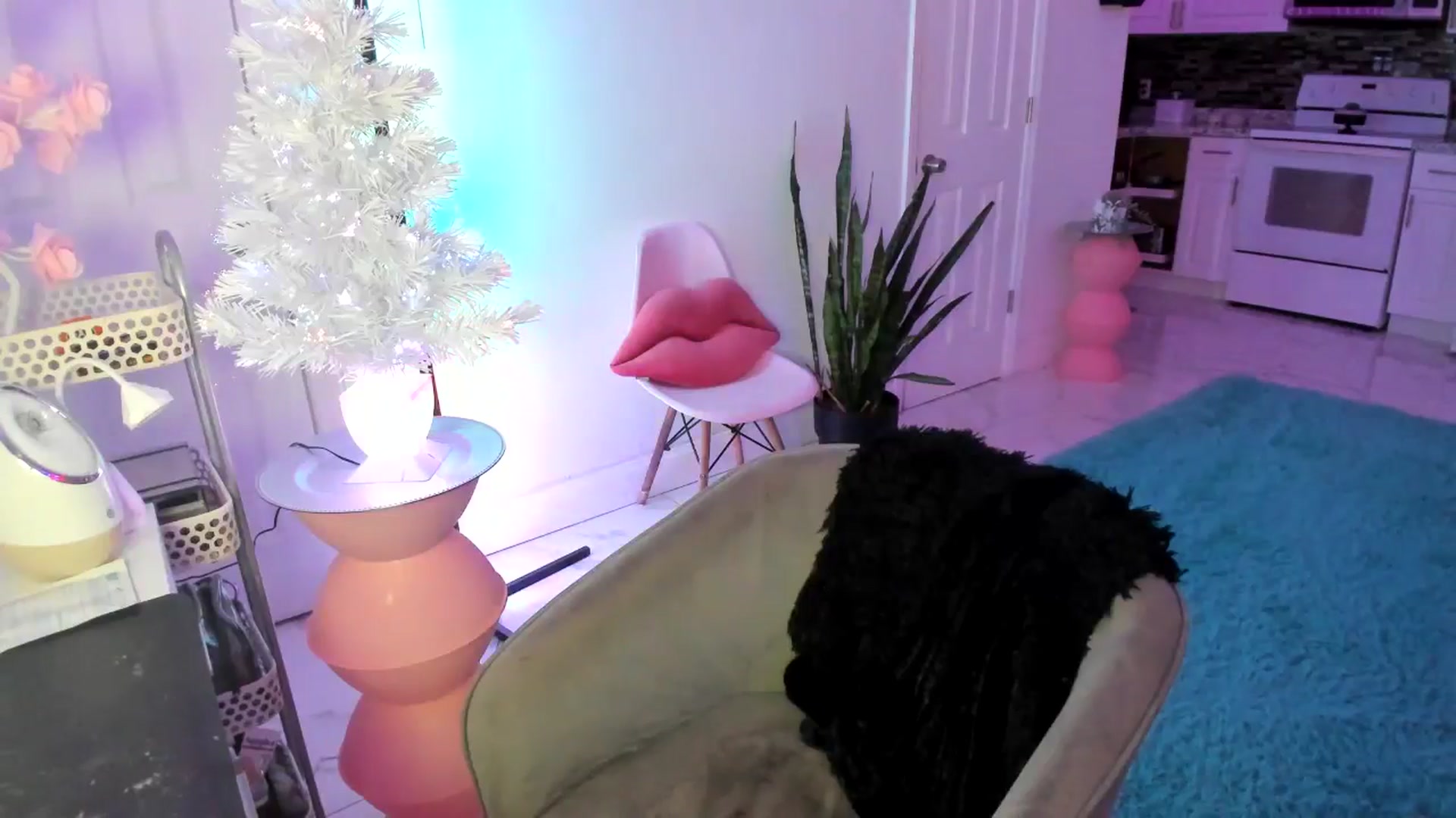 Gallery image thumbnail from Tati_Rae's myfreecams stream on, 12/24/2024, 02:56 image 11 of 20