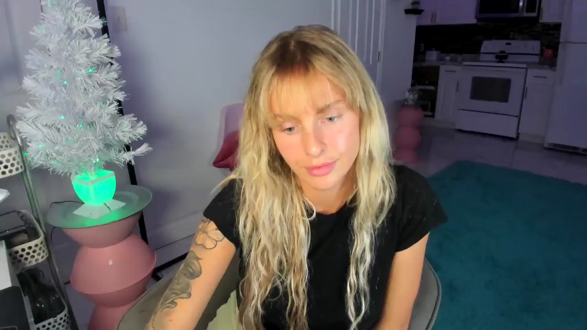 Gallery image thumbnail from Tati_Rae's myfreecams stream on, 12/27/2024, 03:38 image 5 of 20