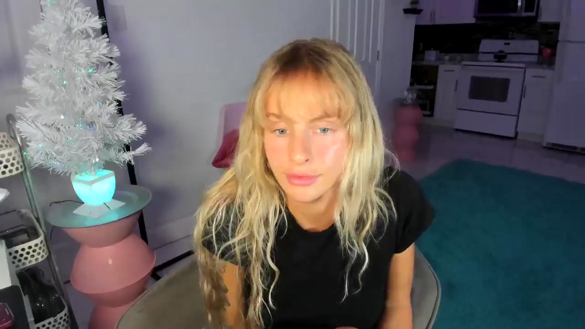 Gallery image thumbnail from Tati_Rae's myfreecams stream on, 12/27/2024, 03:38 image 2 of 20