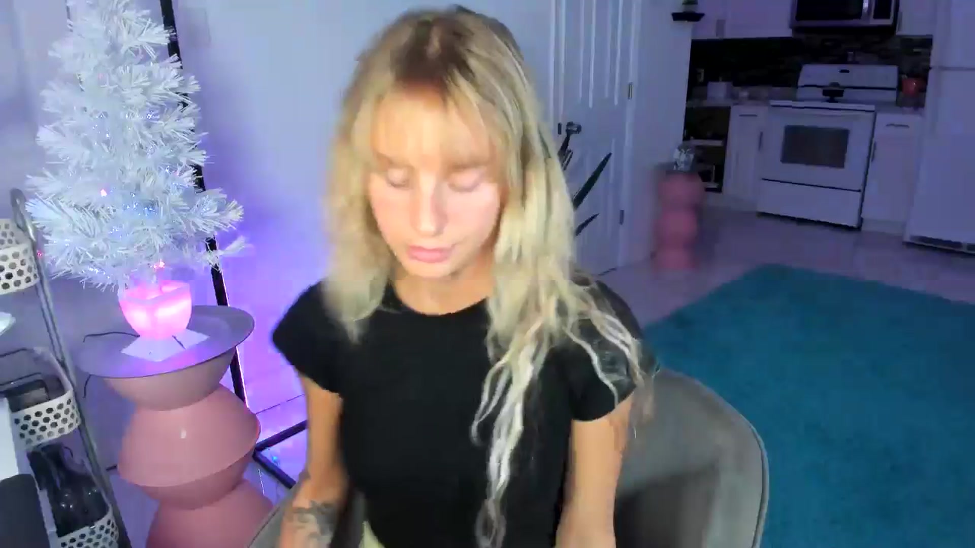 Gallery image thumbnail from Tati_Rae's myfreecams stream on, 12/27/2024, 03:38 image 6 of 20