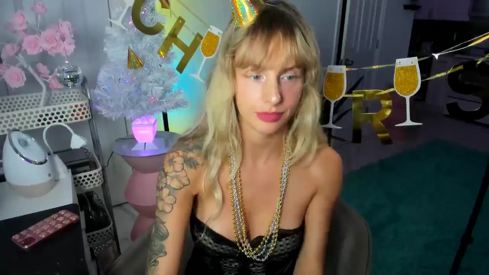 Gallery image thumbnail from Tati_Rae's myfreecams stream on, 12/31/2024, 23:22 image 11 of 20
