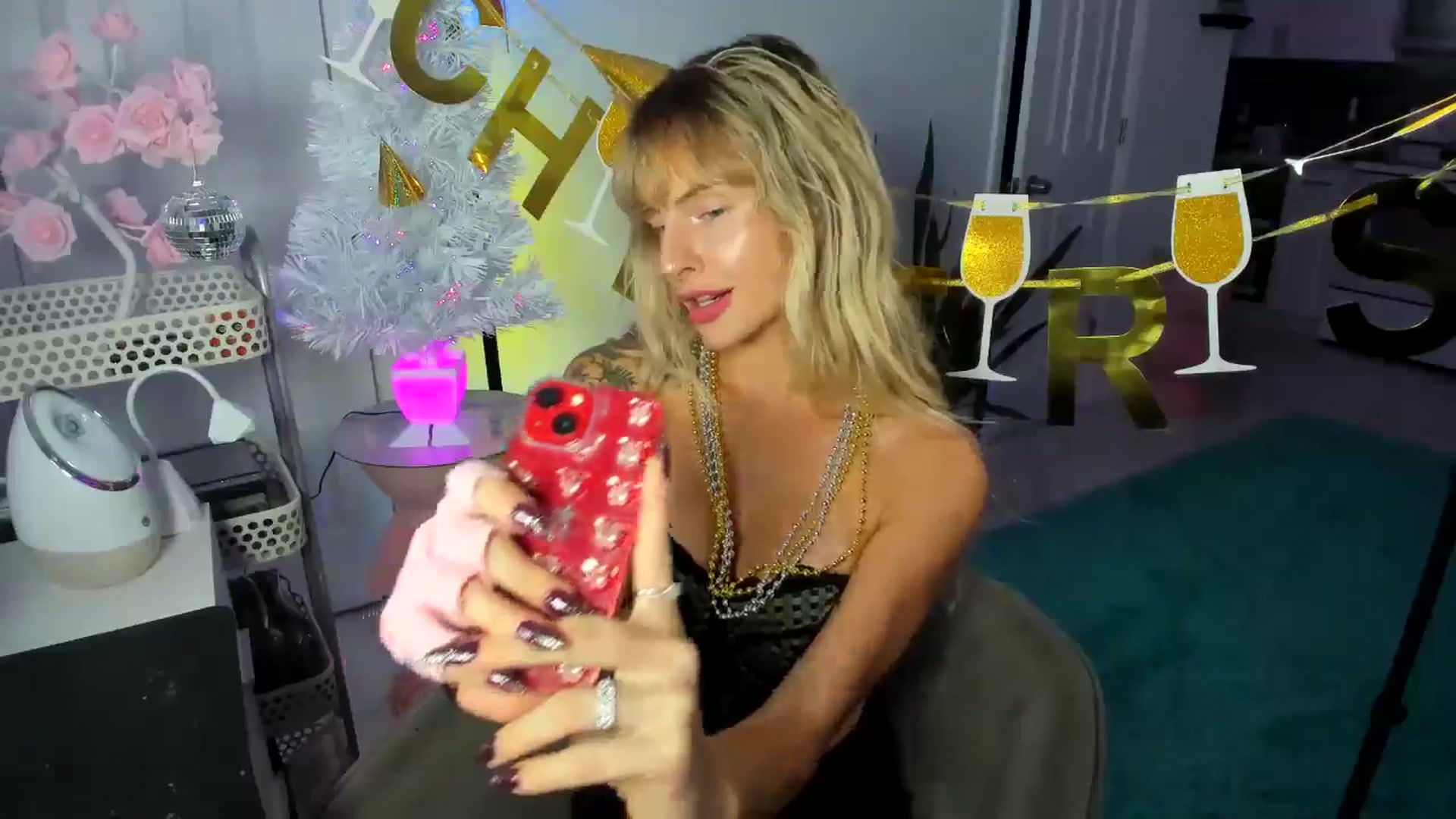 Gallery image thumbnail from Tati_Rae's myfreecams stream on, 12/31/2024, 23:22 image 8 of 20