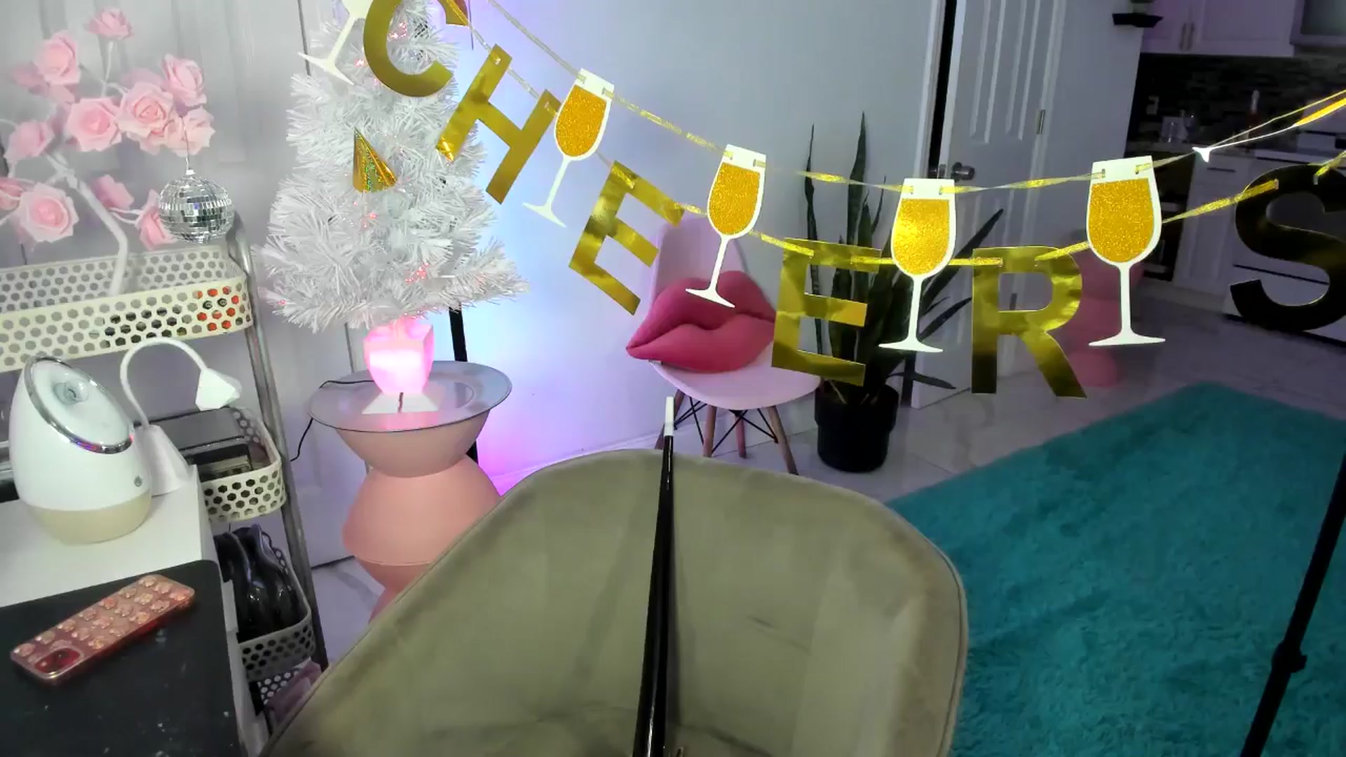 Gallery image thumbnail from Tati_Rae's myfreecams stream on, 12/31/2024, 23:22 image 18 of 20