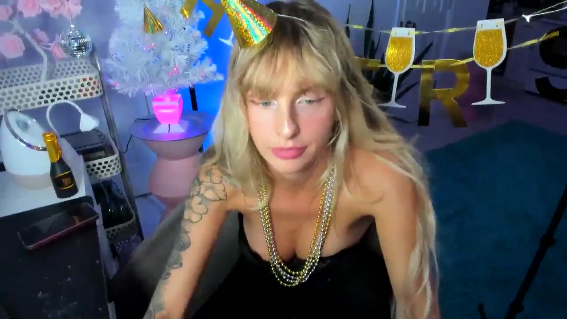 Gallery image thumbnail from Tati_Rae's myfreecams stream on, 12/31/2024, 23:42 image 8 of 20