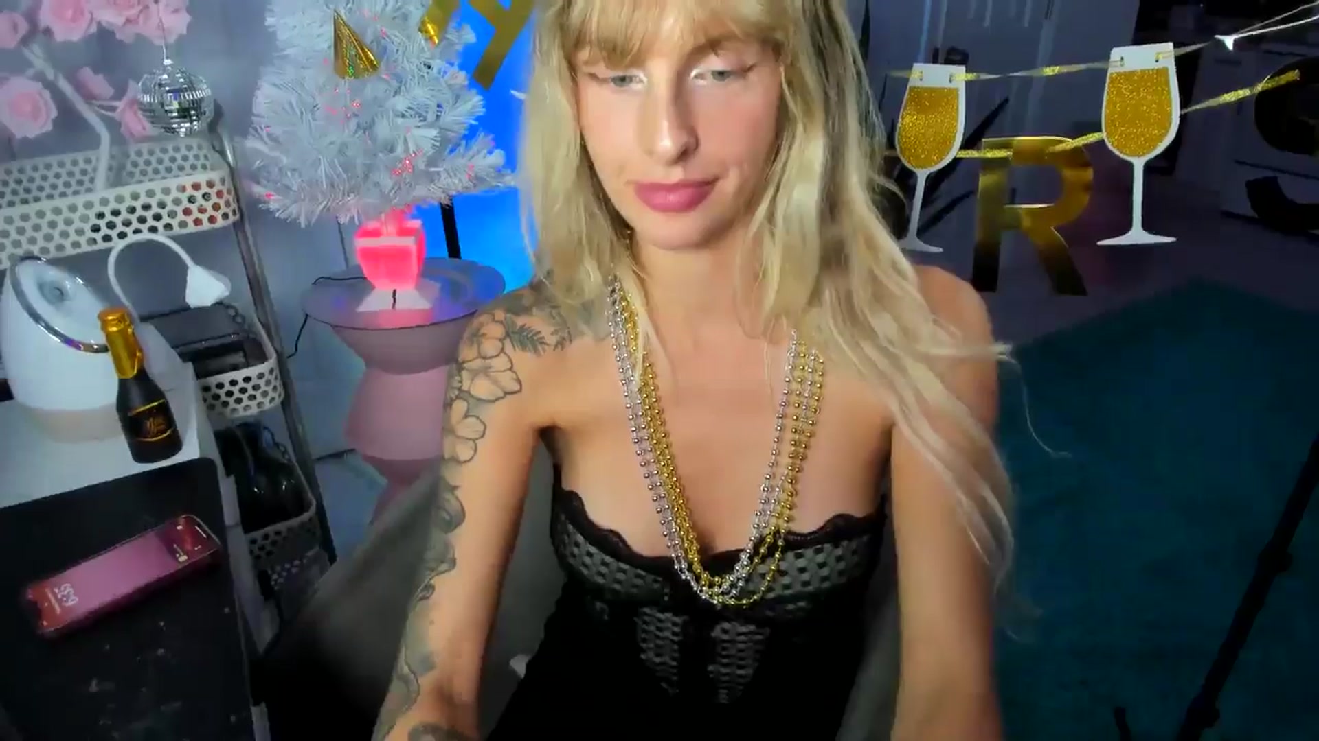 Gallery image thumbnail from Tati_Rae's myfreecams stream on, 12/31/2024, 23:42 image 13 of 20