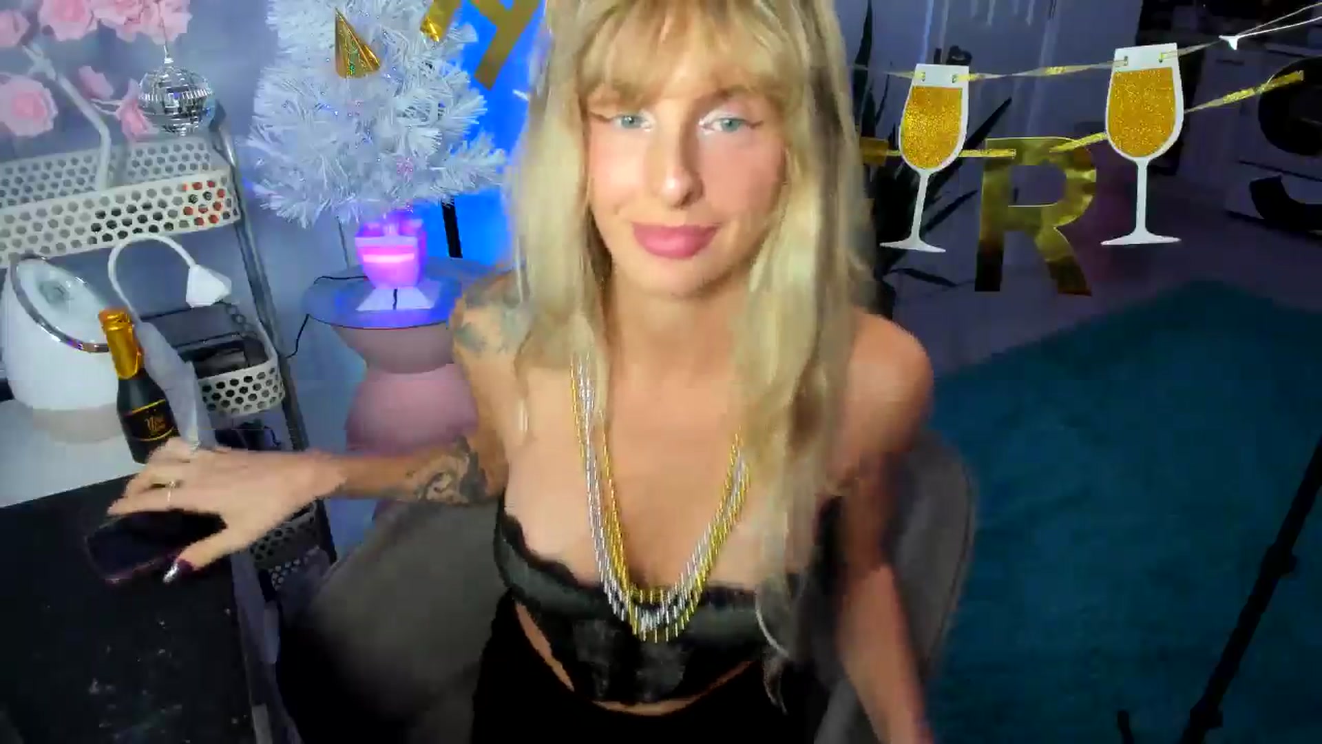 Gallery image thumbnail from Tati_Rae's myfreecams stream on, 12/31/2024, 23:42 image 18 of 20