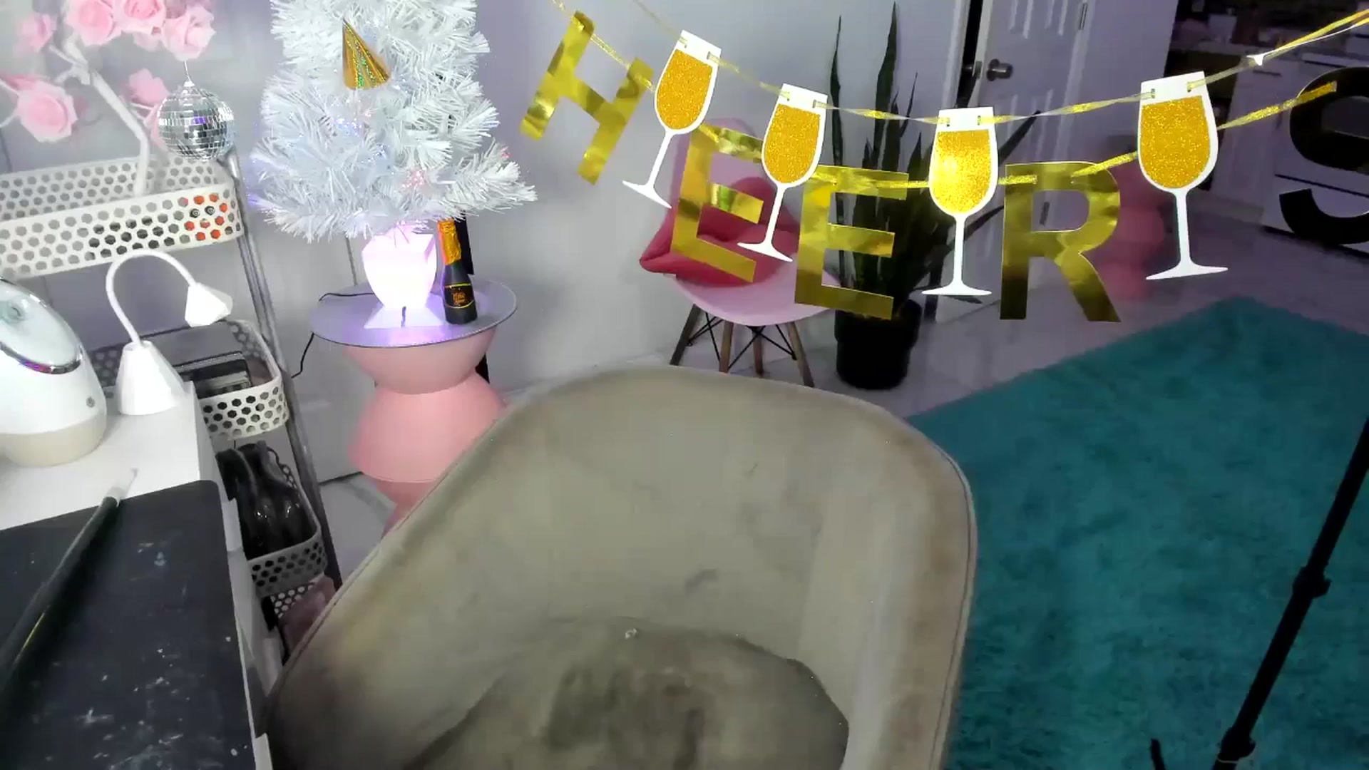 Gallery image thumbnail from Tati_Rae's myfreecams stream on, 01/01/2025, 03:54 image 13 of 20