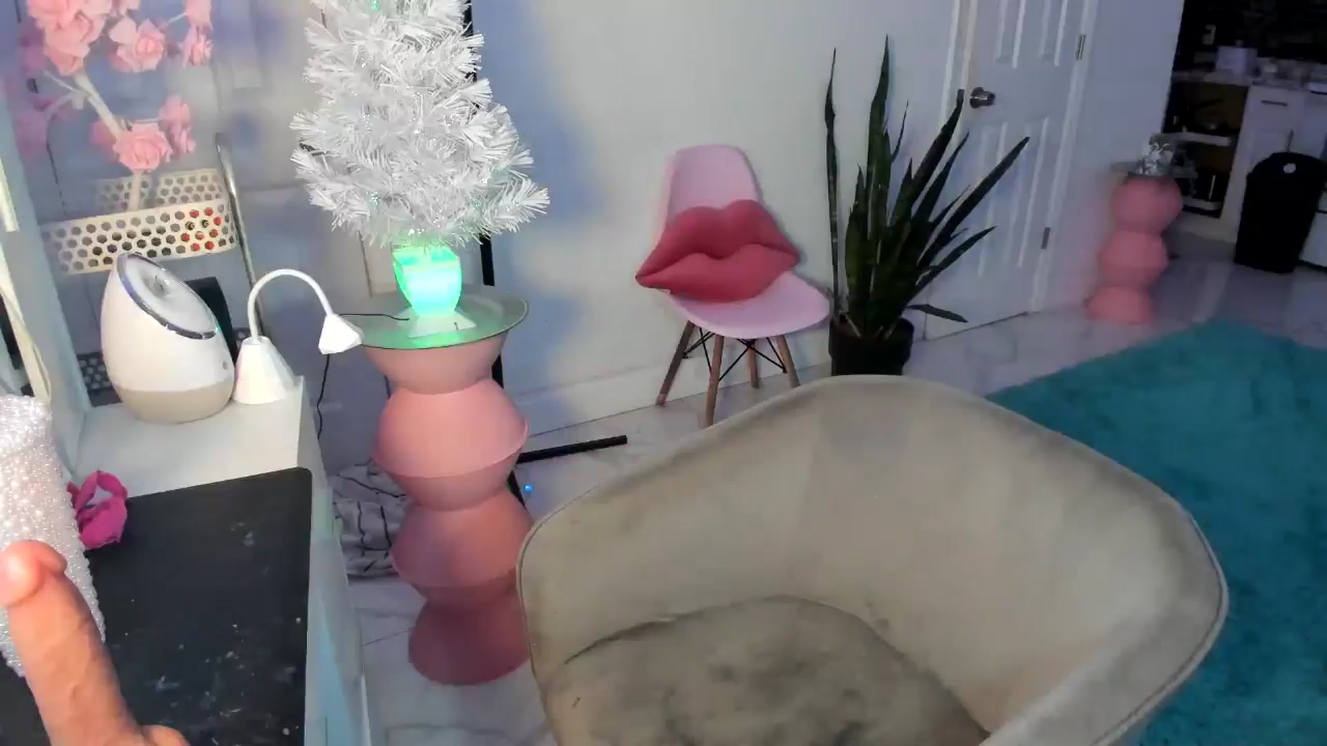 Gallery image thumbnail from Tati_Rae's myfreecams stream on, 01/02/2025, 07:22 image 20 of 20