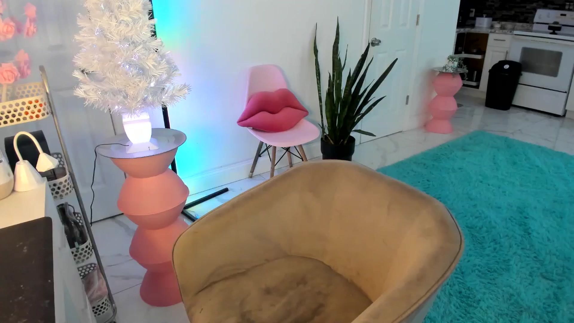 Gallery image thumbnail from Tati_Rae's myfreecams stream on, 01/02/2025, 19:10 image 12 of 20