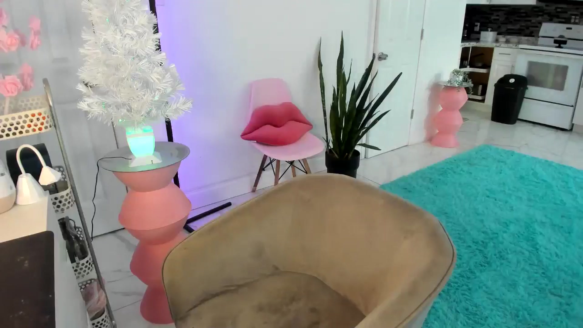 Gallery image thumbnail from Tati_Rae's myfreecams stream on, 01/02/2025, 19:38 image 19 of 20